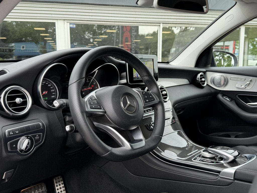 Mercedes-Benz GLC Coupé 250 4MATIC AMG-Line | Luchtvering |, Auto's, Mercedes-Benz, Automaat, Gebruikt, 4 cilinders, 14 km/l