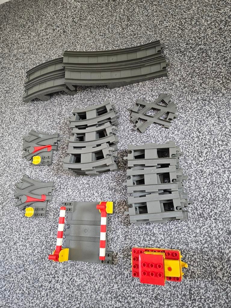 Duplo trein (defect) + rails te koop, Ophalen, Gebruikt, Compleet, Duplo