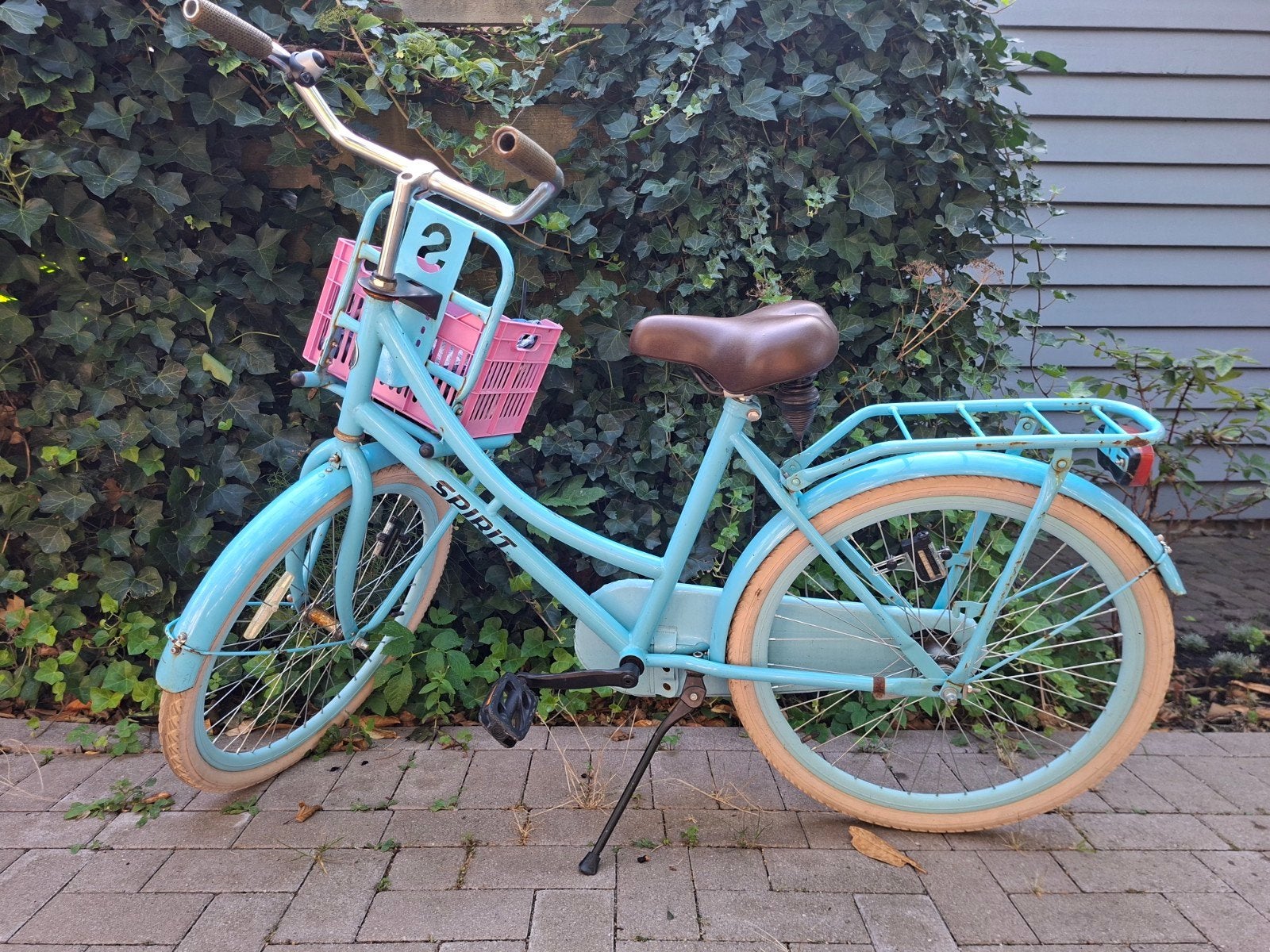 Spirit kinderfiets 26 inch - lichtblauw met roze mand, Ophalen, Terugtraprem, Spirit, Gebruikt