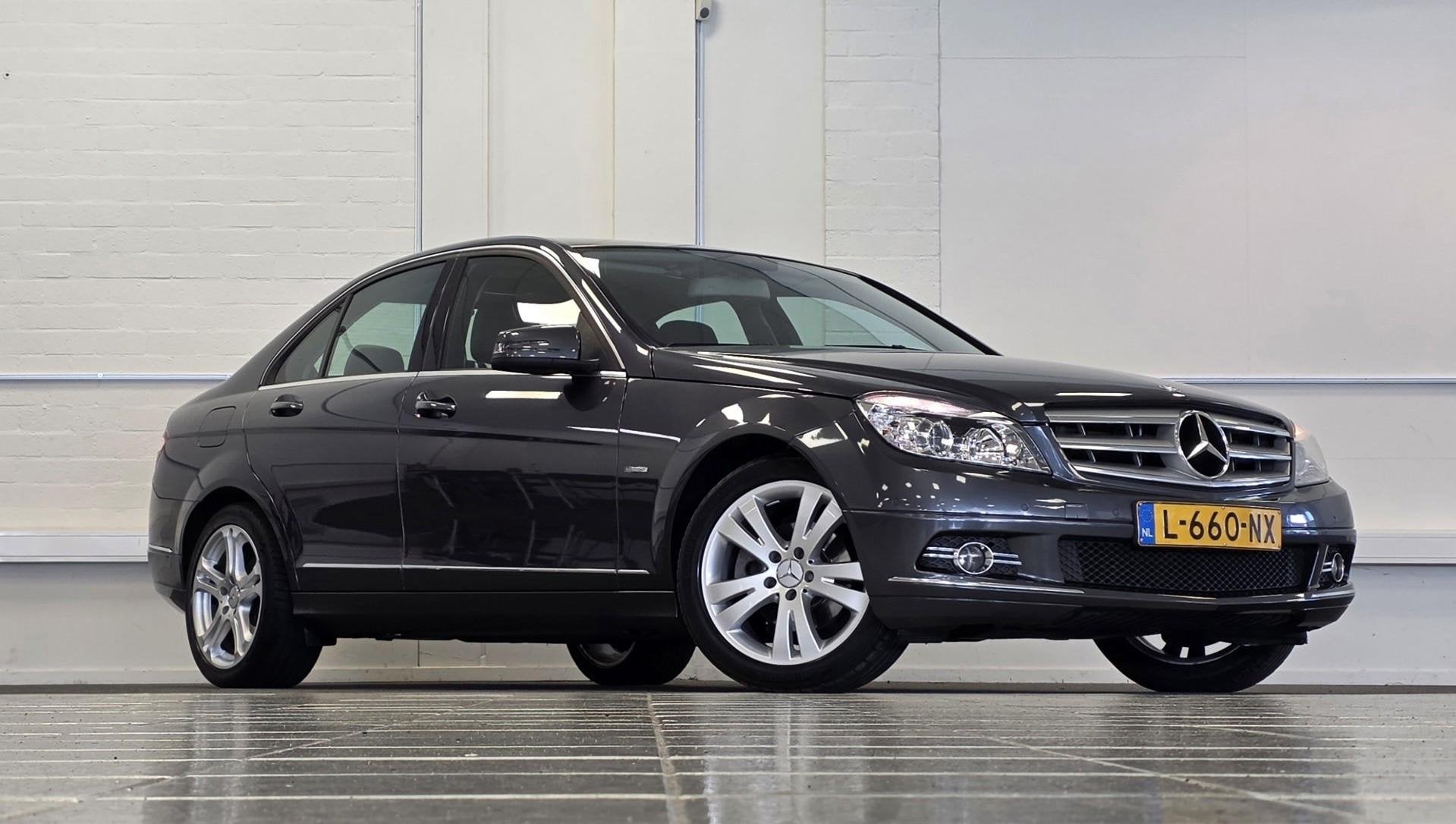 Mercedes-Benz C-klasse 180 CGI Nieuwe Ketting Business Editi, Stof, Emergency brake assist, 1796 cc, 14 km/l