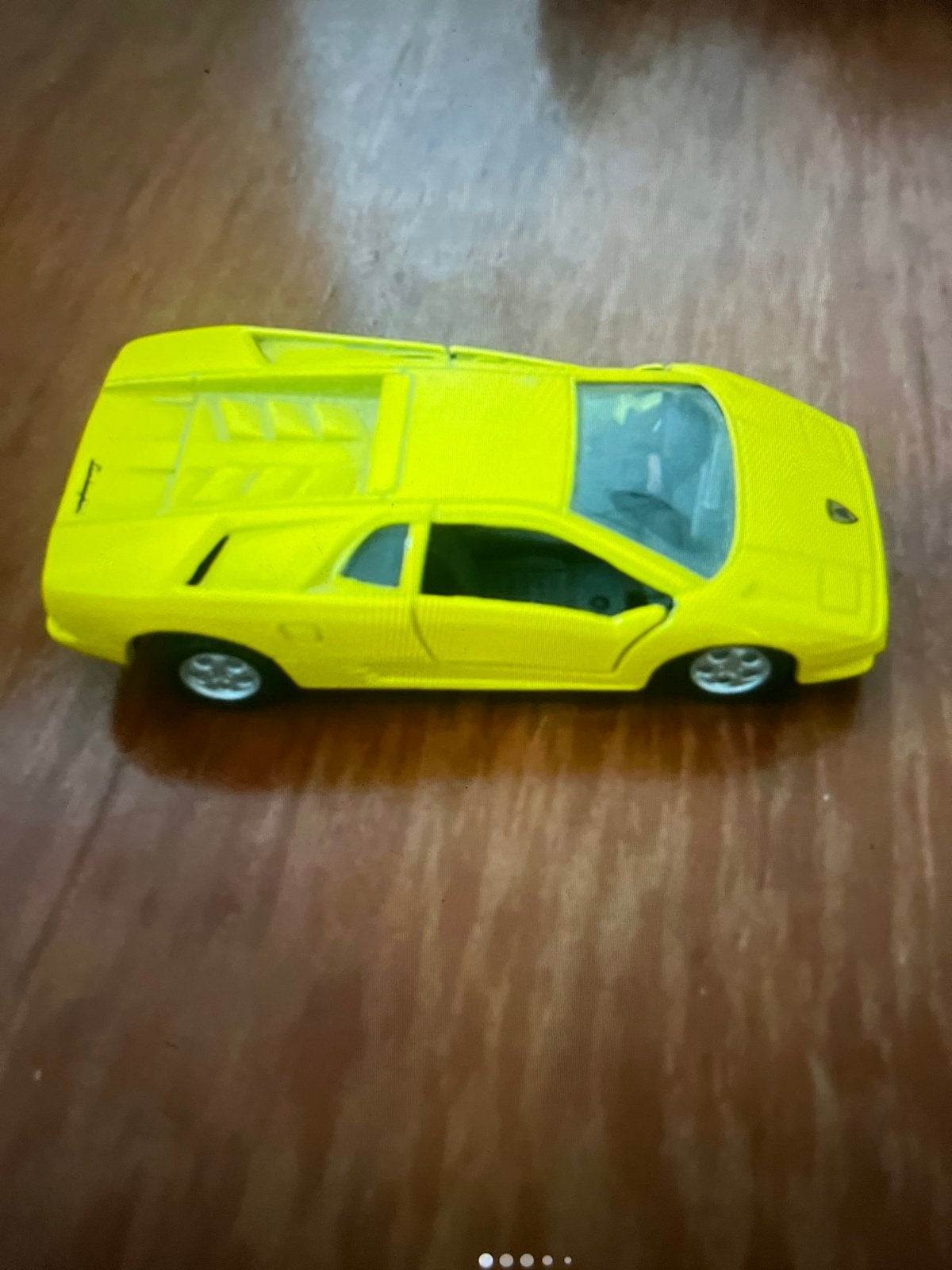 Gele Lamborghini Diablo Speelgoedauto - Schaal 1:60, Ophalen of Verzenden, Gebruikt