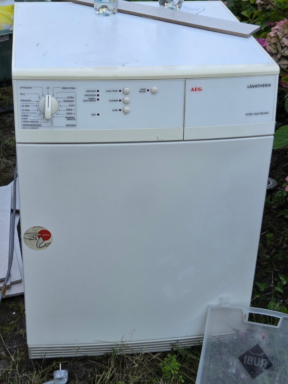 AEG Lavatherm 37320 Electronic droger, Witgoed en Apparatuur, Wasdrogers, Ophalen, 6 tot 8 kg, Gebruikt, Anti-kreukfase