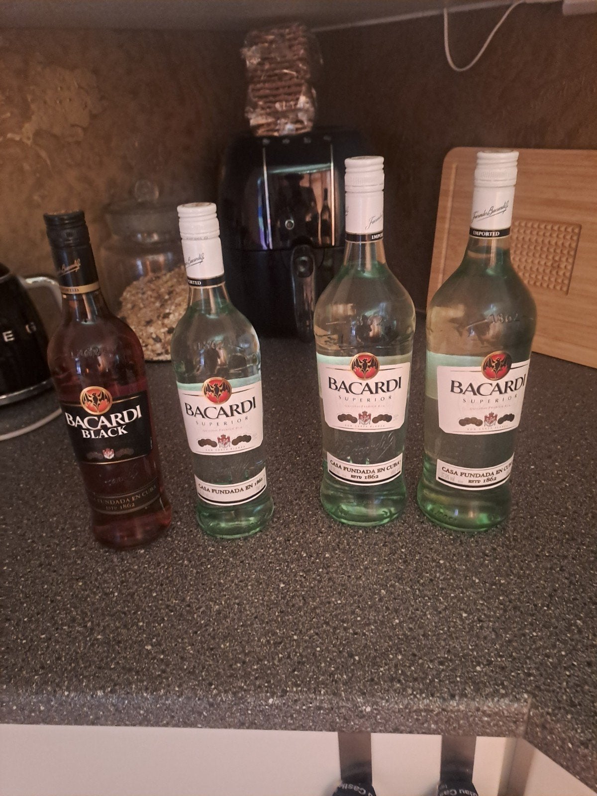 BACARDI RUM, 4 ongeopende flessen., Ophalen, Nieuw, Flesje(s), Overige merken