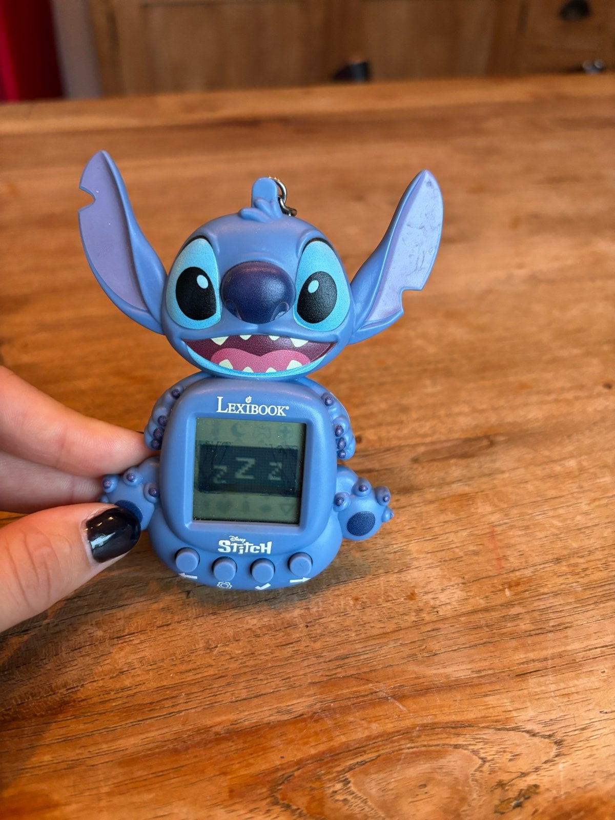 Lexibook Disney Stitch Tamagotchi sleutelhanger, Kinderen en Baby's, Ophalen, Zo goed als nieuw, Jongen of Meisje