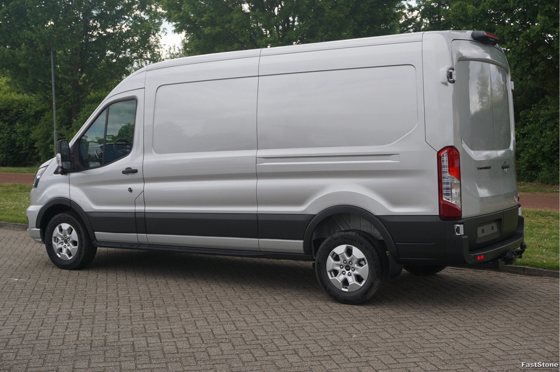 Ford Transit 350L L3H2 Limited AUT-8 165PK BPM VRIJ Navi, Ad, 4 cilinders, 2800 kg, Bedrijf, Diesel