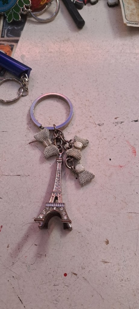 Sleutelhanger Eiffeltoren (Z256-169), Ophalen of Verzenden, Zo goed als nieuw