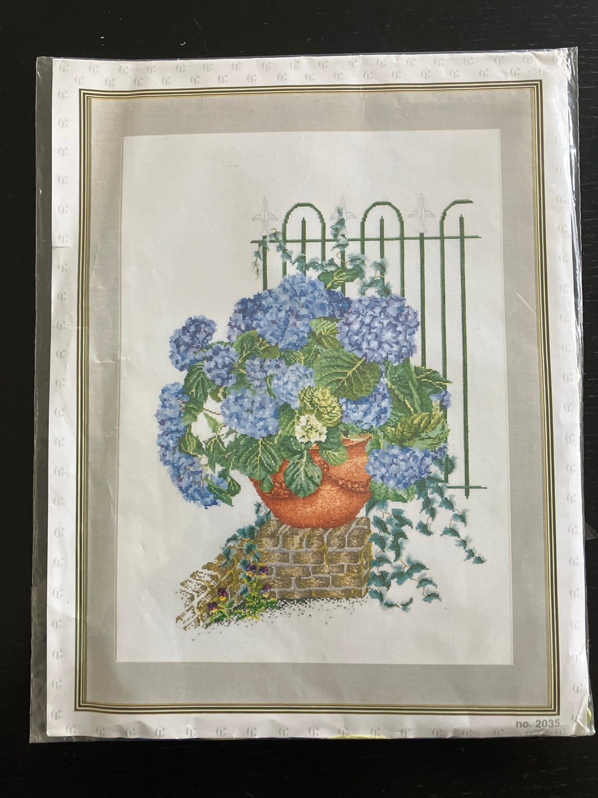 Thea Gouverneur Borduurpakket Hortensia 2035, Verzenden, Nieuw, Handborduren, Borduurpakket