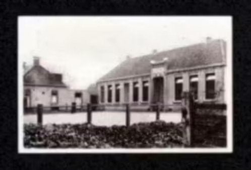 Twijzel Christelijke School., Verzamelen, Ansichtkaarten | Nederland, Ophalen of Verzenden, 1940 tot 1960, Ongelopen, Friesland