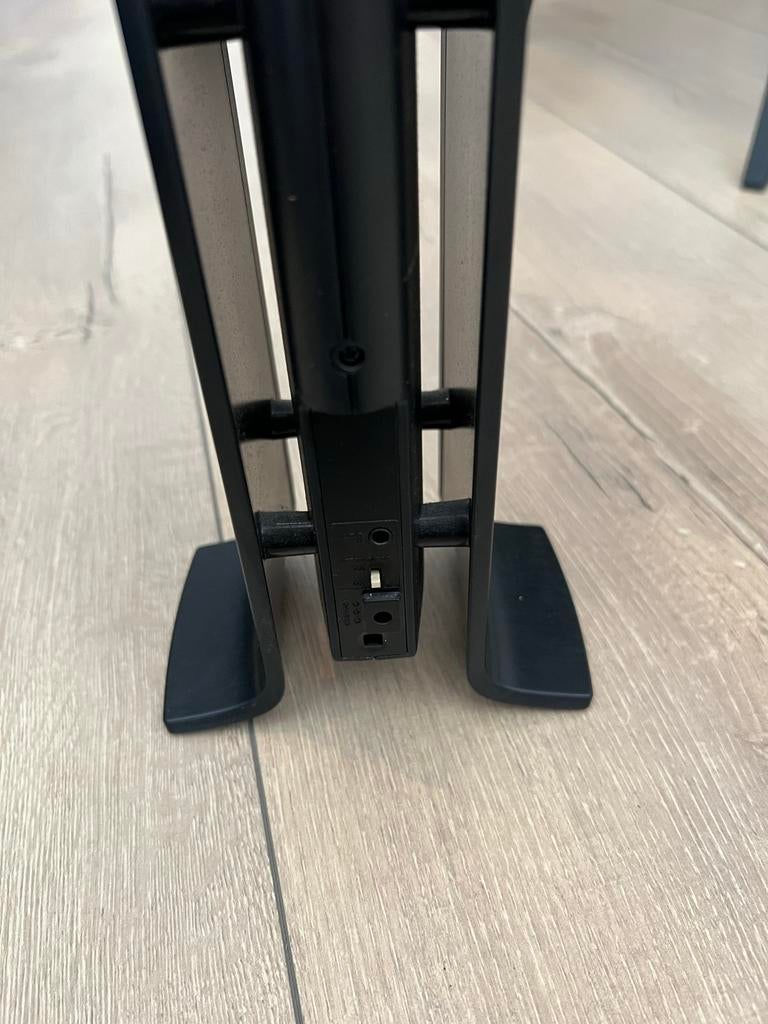 Sennheiser RS 120 II Draadloze Hoofdtelefoon met Oplaadstati, Ophalen, Gebruikt, Sennheiser, Op oor (supra aural)