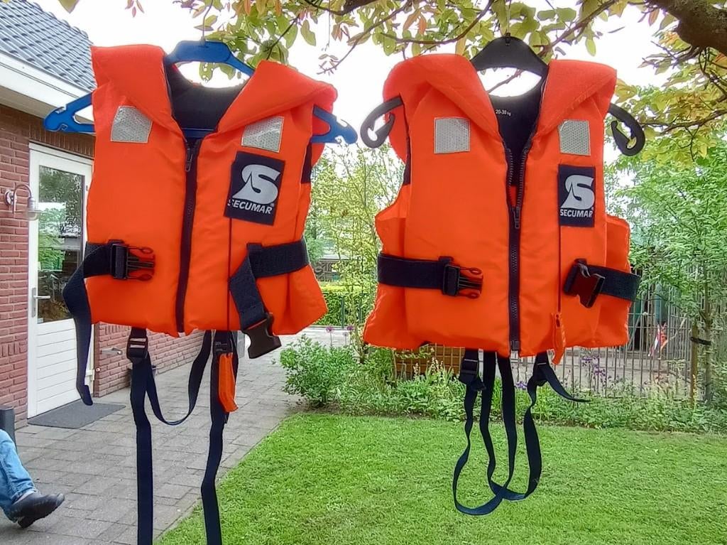 Zwemvestjes kinderen, Watersport en Boten, Watersportkleding, Zo goed als nieuw, Reddingsvest of Zwemvest, Kind, Ophalen