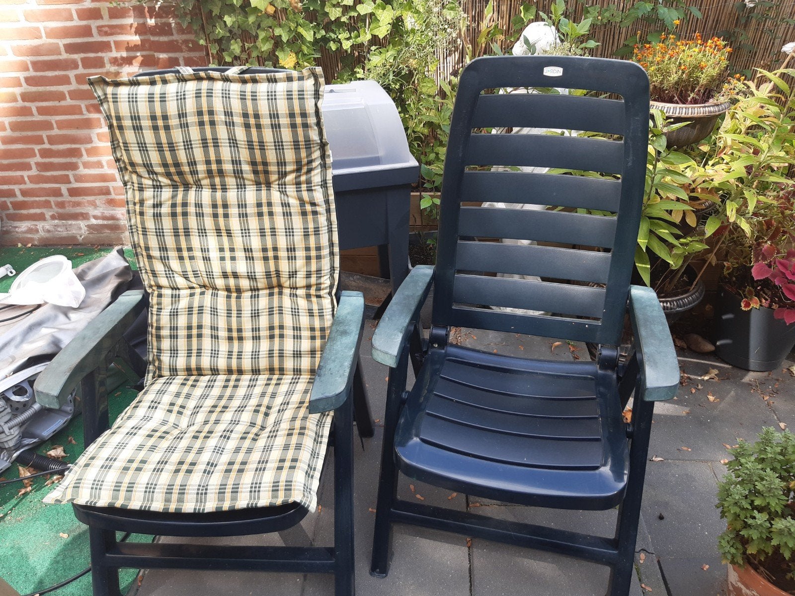 gratis ophalen tuinstoelen met bijpassende kussens, Tuin en Terras, Tuinstoelen, Ophalen, Gebruikt, Kunststof