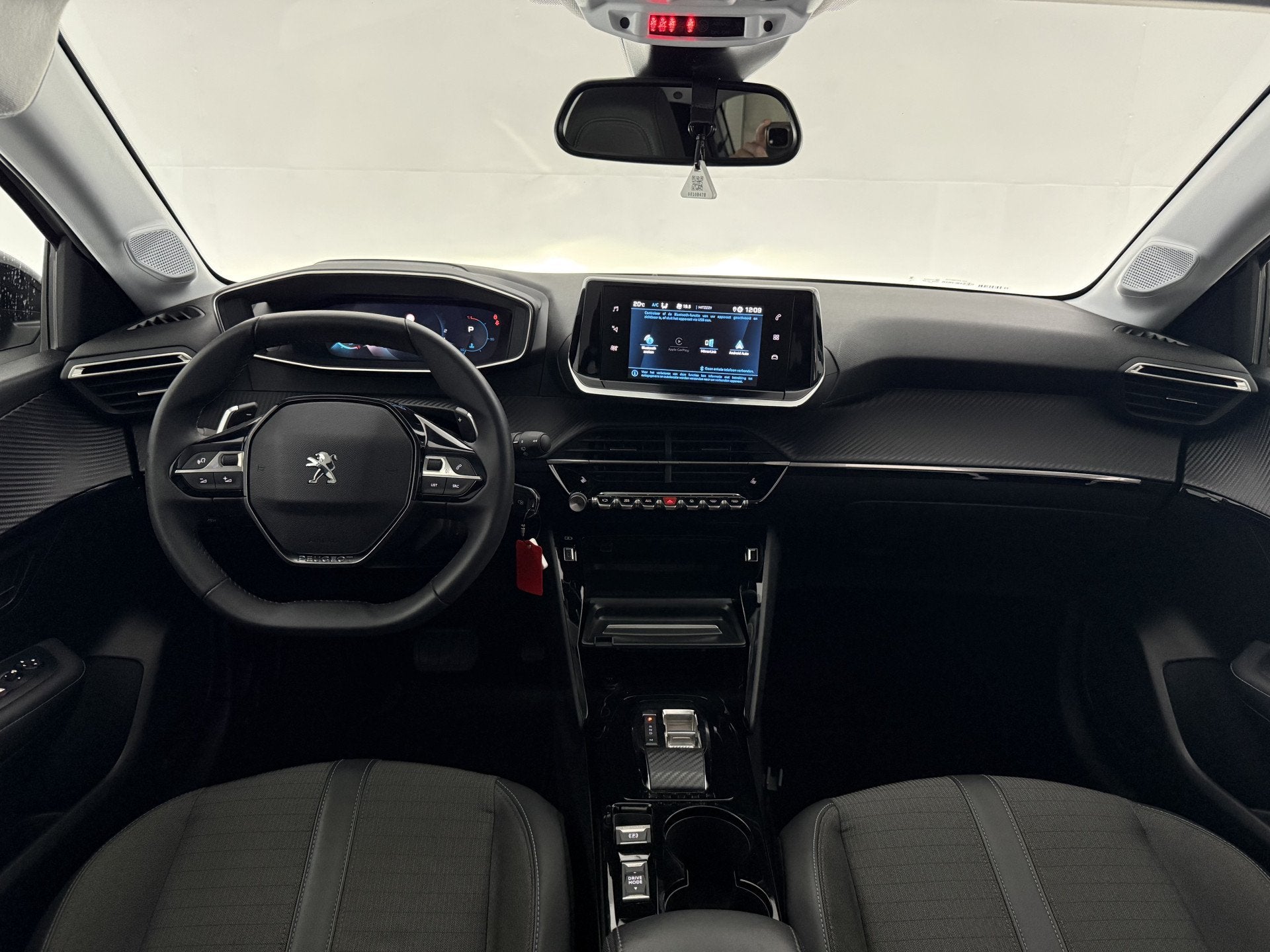 Peugeot 208 1.2 PureTech Allure Pack | Camera | Virtual | Ca, Auto's, 101 pk, Gebruikt, Euro 6, Origineel Nederlands