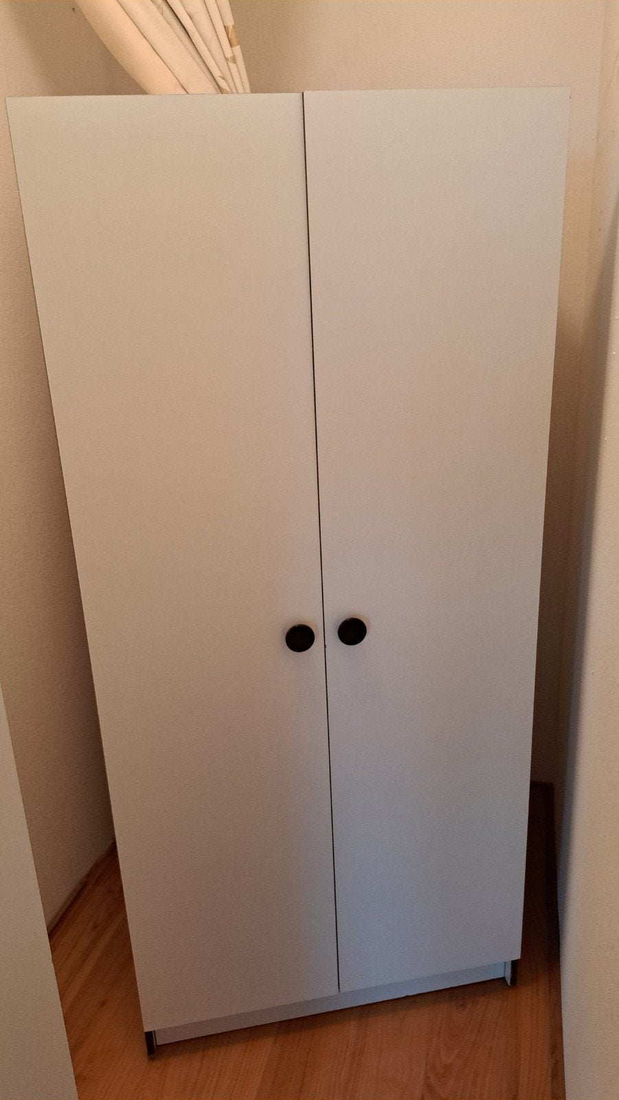Witte kledingkast met hangruimte, Huis en Inrichting, Kasten | Kledingkasten, Ophalen, Gebruikt, 50 tot 100 cm, Modern