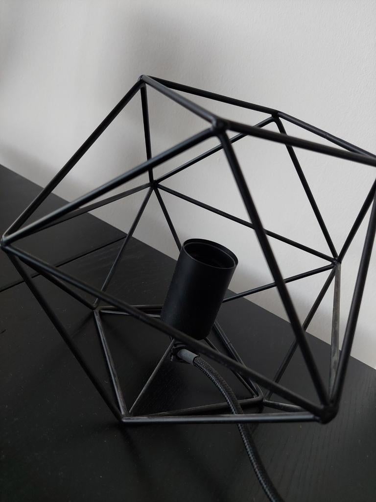 Geometrische, industriële tafellamp. Design ijzerdraad zwart, Ophalen, Zwart, Nieuw, Overige vormen