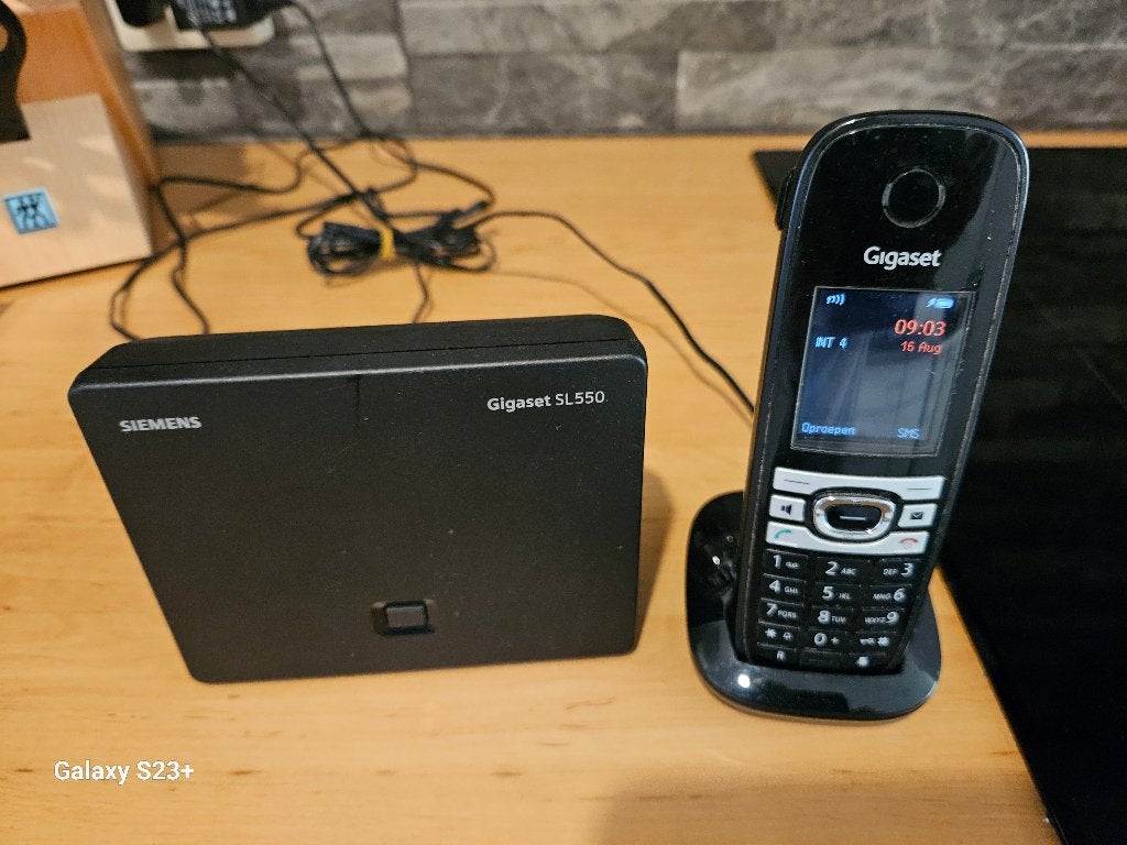 Siemens gigaset C610H met gigaset SL550 basis, Telecommunicatie, Vaste telefoons | Handsets en Draadloos, Ophalen of Verzenden