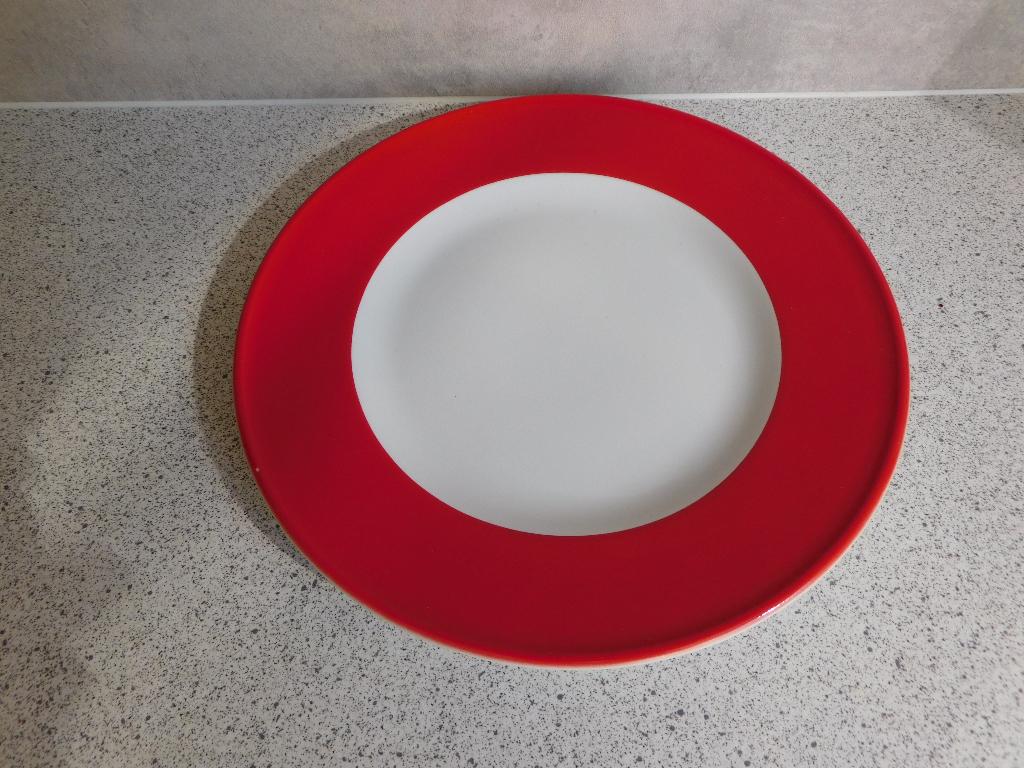 Bord 21 cm. Rode Rand Dibbern Schönwald Germany, Ophalen of Verzenden, Zo goed als nieuw, Bord(en), Overige stijlen