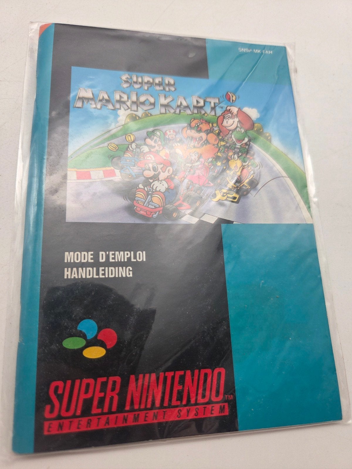 Super Mario Kart Handleiding Super Nintendo SNES, Spelcomputers en Games, Games | Nintendo Super NES, Nintendo, Support@nintendo.com