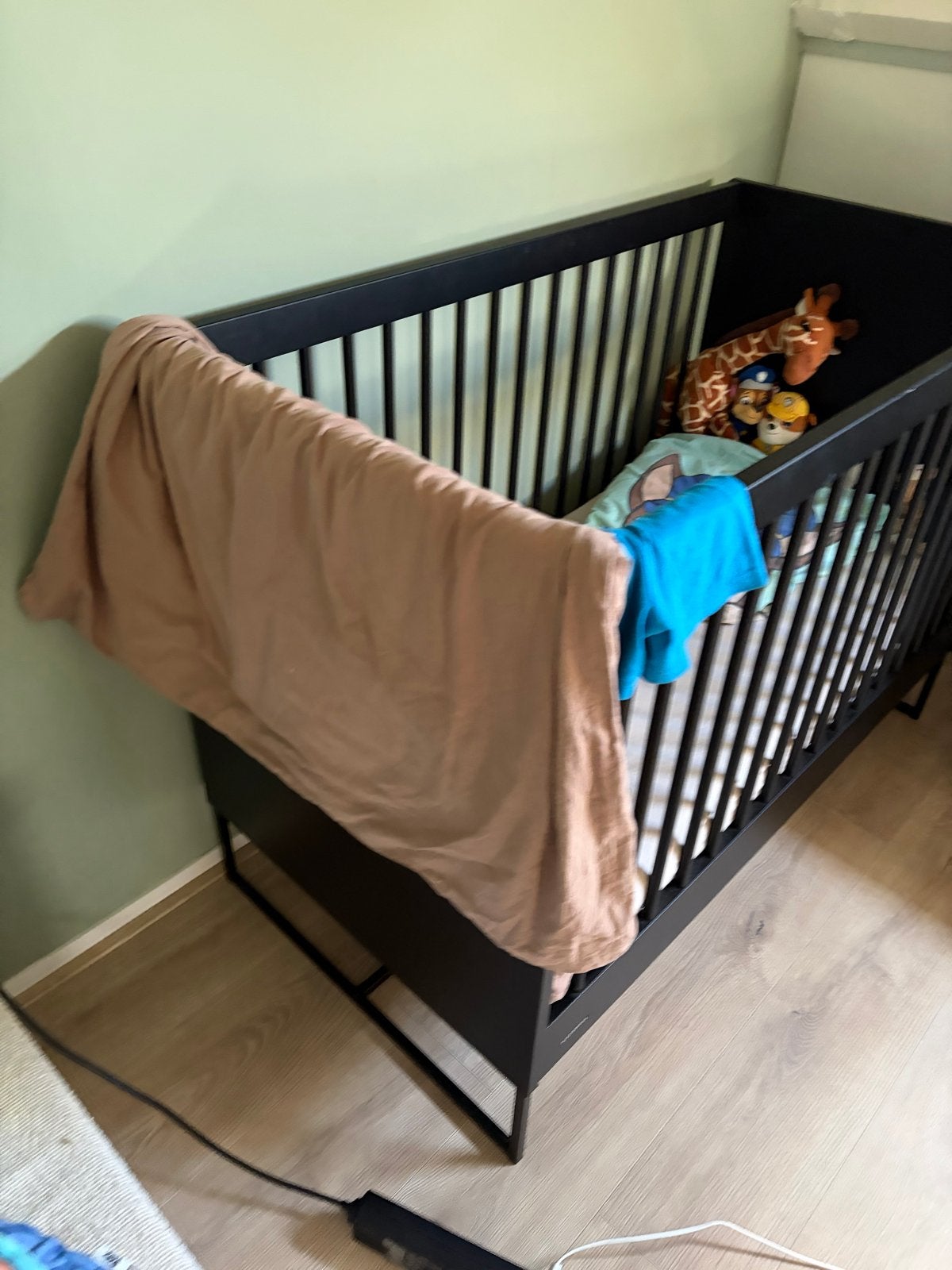 Kidsmill Ledikant Zwart Inclusief Matras, Ophalen, Gebruikt, Matras
