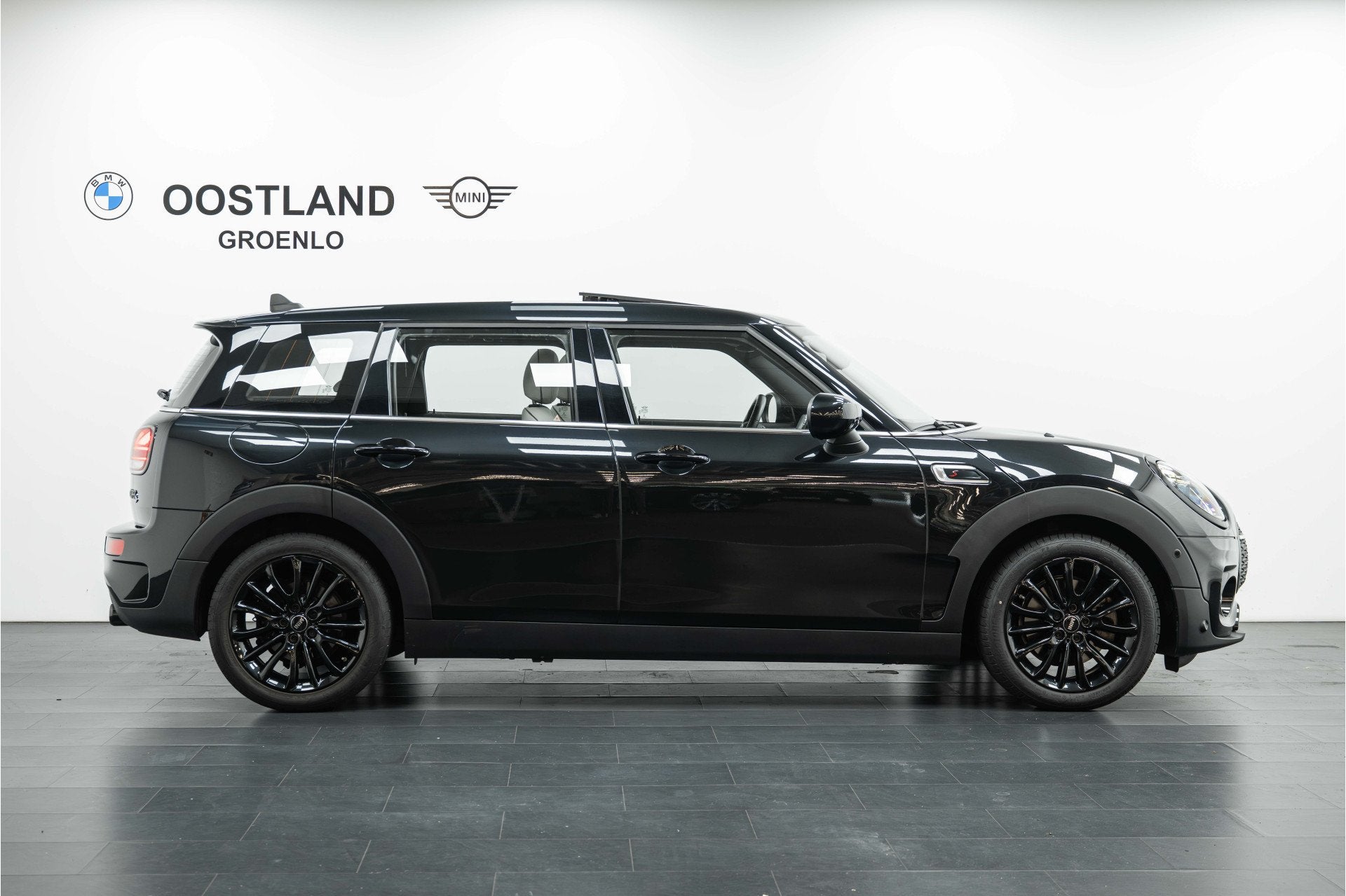 MINI Clubman Cooper S Classic Automaat / Panoramadak / Comfo, Gebruikt, 4 cilinders, Met garantie (alle), 179 pk