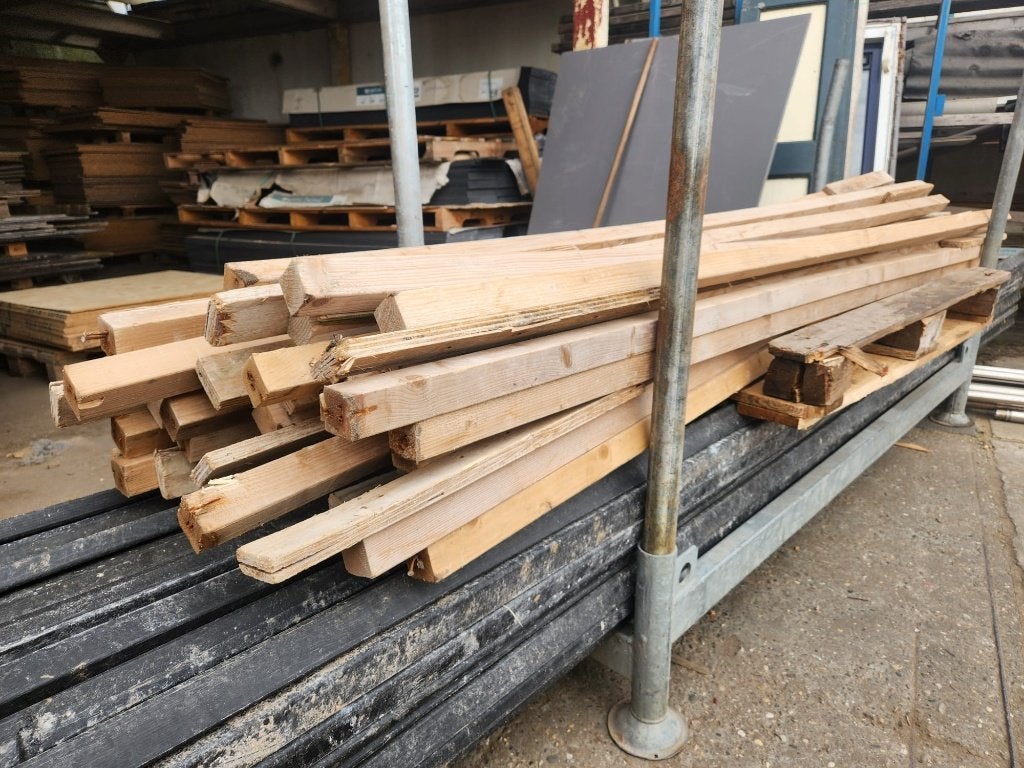 2687 - Partij gebruikte vurenhouten balken, Ophalen, Gebruikt, 250 cm of meer, Balken