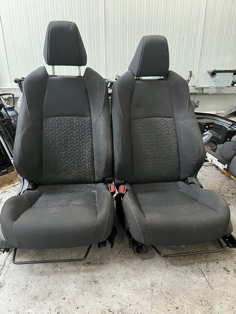 Toyota Corolla E21 2022 Stoelen voor, Gebruikt, ., Toyota, Ophalen of Verzenden
