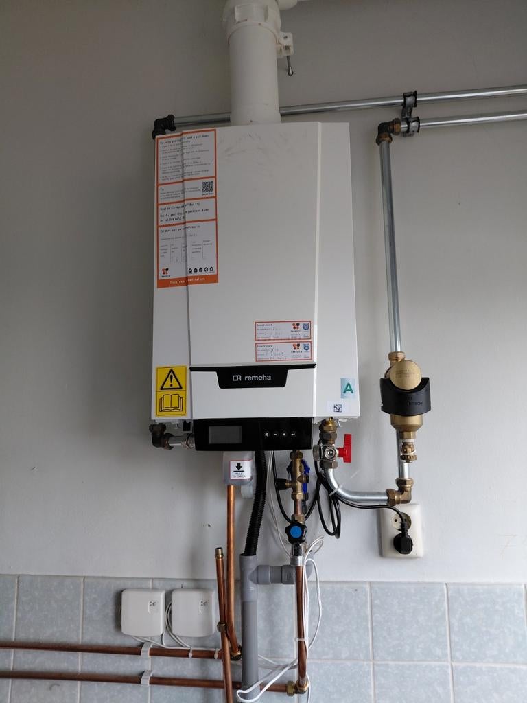 Remeha CV-ketel/ verwarmingke (Mei 2021) - Zo goed als nieuw, 30 tot 80 cm, Cv-ketel of Combi-ketel, Minder dan 60 cm, Ophalen of Verzenden