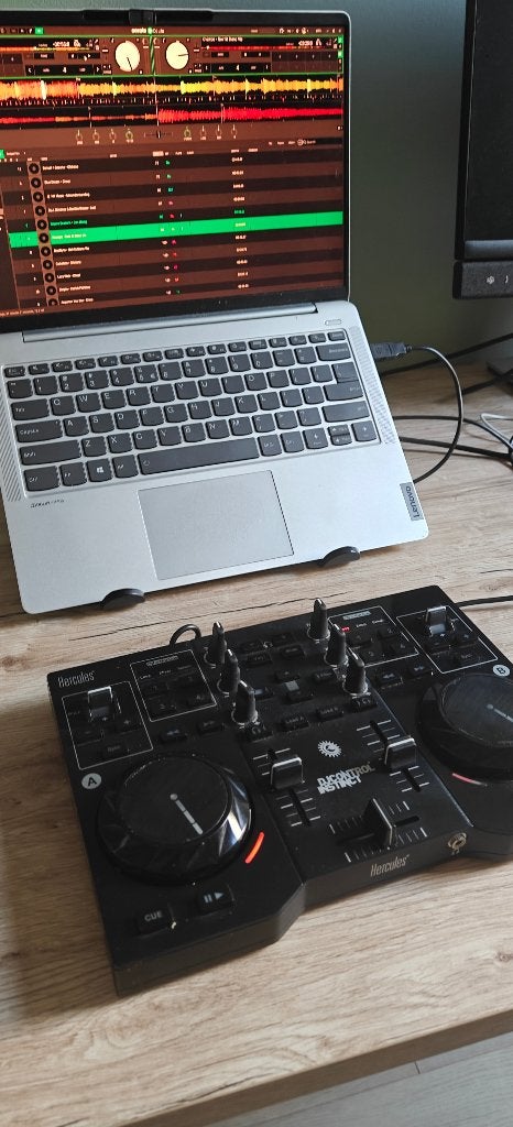 Hercules DJ Control Instinct, Ophalen of Verzenden, Gebruikt, Draaitafel, Overige merken