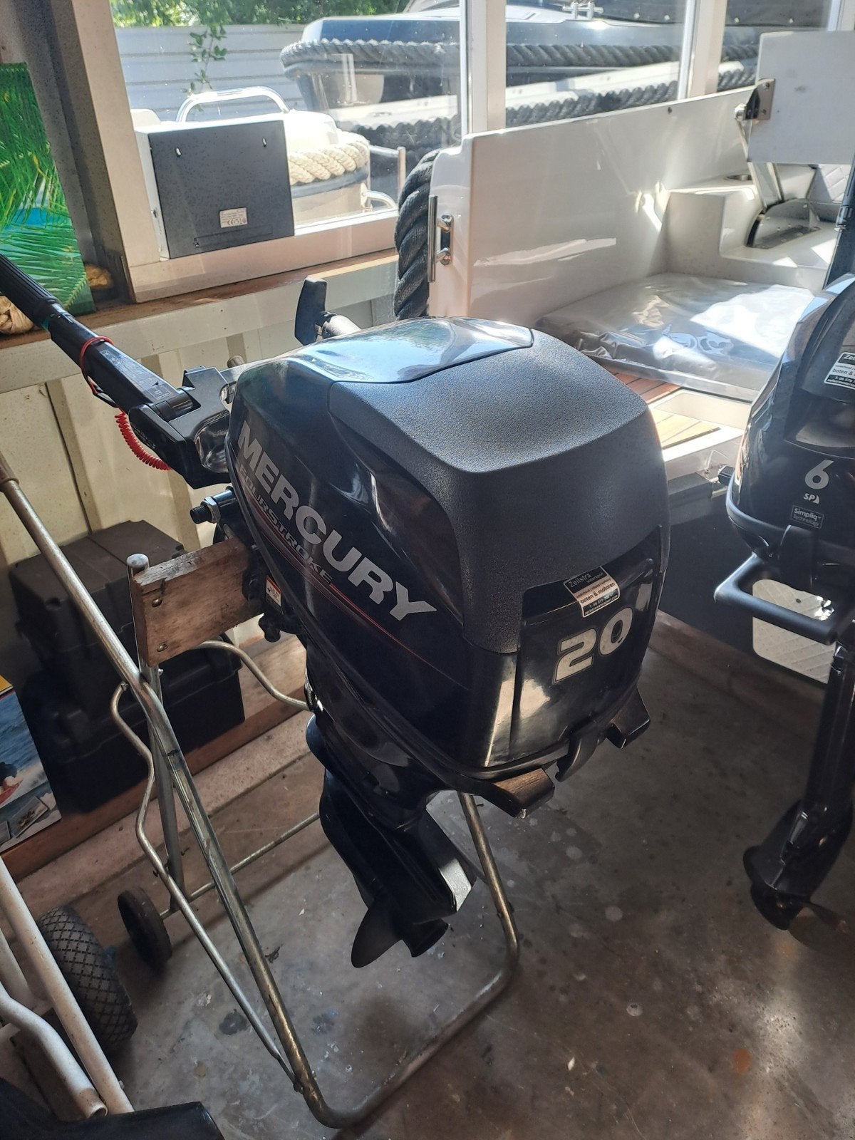 Viertaktmotoren 2.5 tot 25pk, Ophalen of Verzenden, Zo goed als nieuw, Lijn of Blok