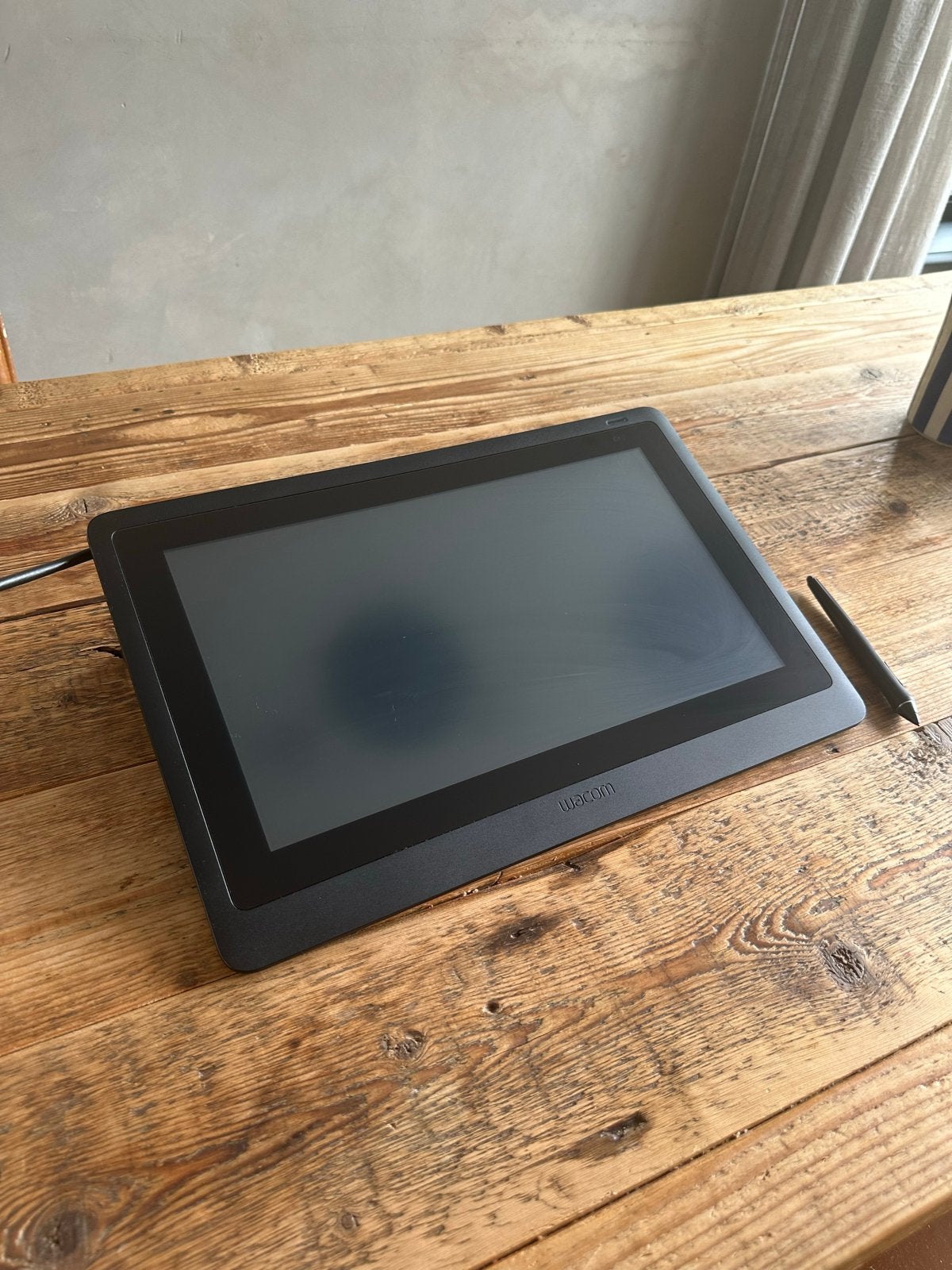 Wacom Cintiq 16 tekentablet met display, Computers en Software, Tekentablets, Ophalen of Verzenden, Multi-touch, Zo goed als nieuw