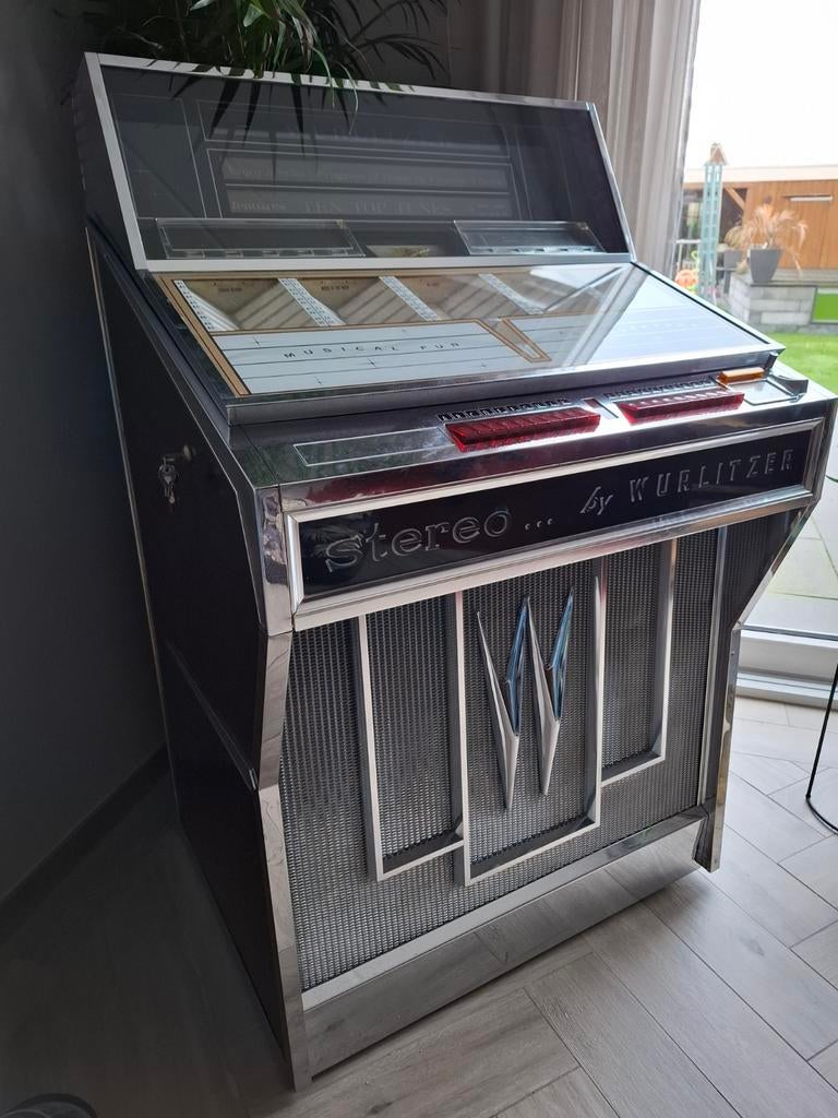 Wurlitzer 2810 Jukebox - Goed Werkend met Sleutels, Ophalen, Gebruikt, 1960 tot 1970, Wurlitzer