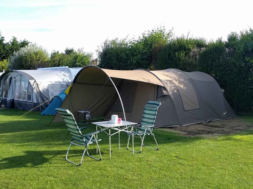 Falco Buizerd 3500 tunneltent, Caravans en Kamperen, Tenten, Ophalen, Gebruikt, Tot en met 4