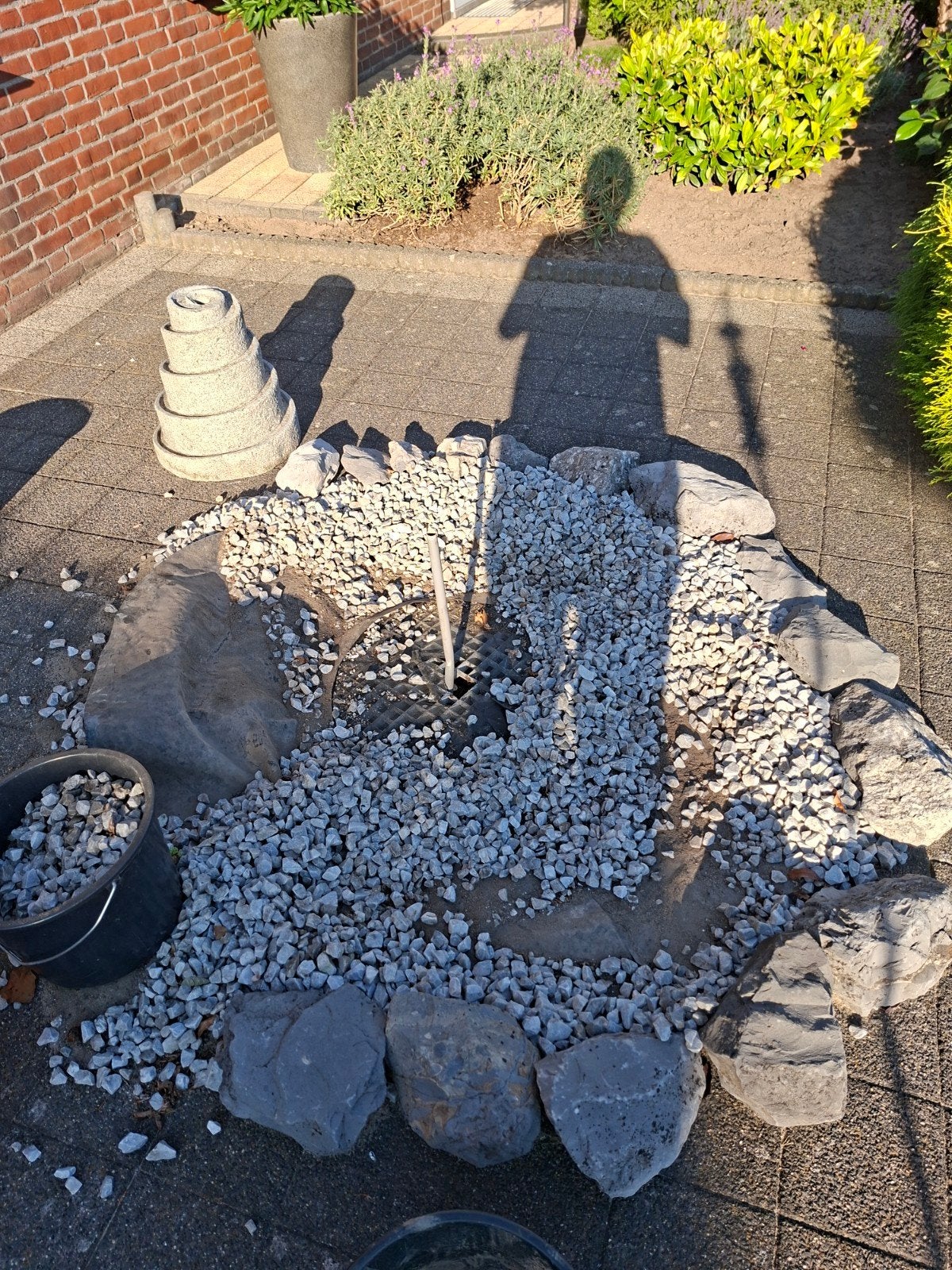 Gratis. Decoratieve rotsen en siergrind voor tuin of vijver, Ophalen, Overige materialen, Gebruikt, Kei