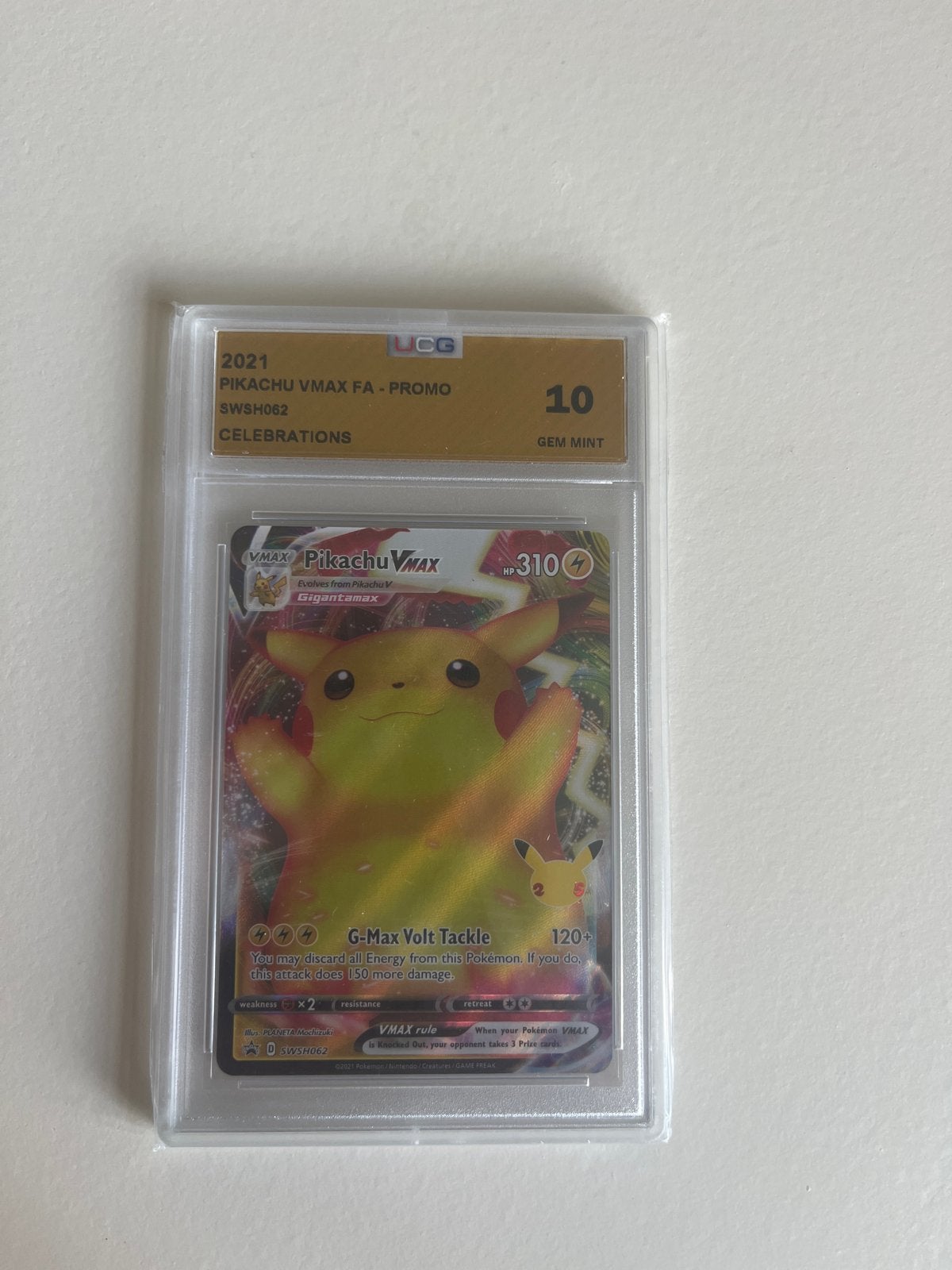 Pikachu VMAX FA - Promo Celebrations 10 GEM MINT, Ophalen of Verzenden, Nieuw, Losse kaart