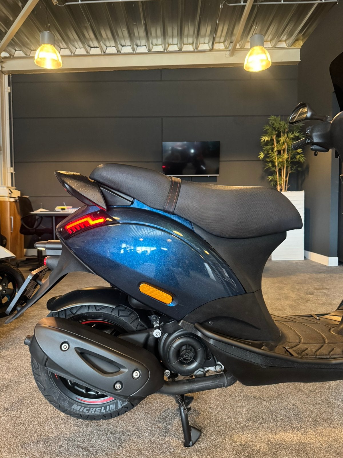 Piaggio Zip 50S | Full option | Brom | 1e eigenaar | Garanti, Maximaal 45 km/u, Zip, Ophalen of Verzenden, Zo goed als nieuw