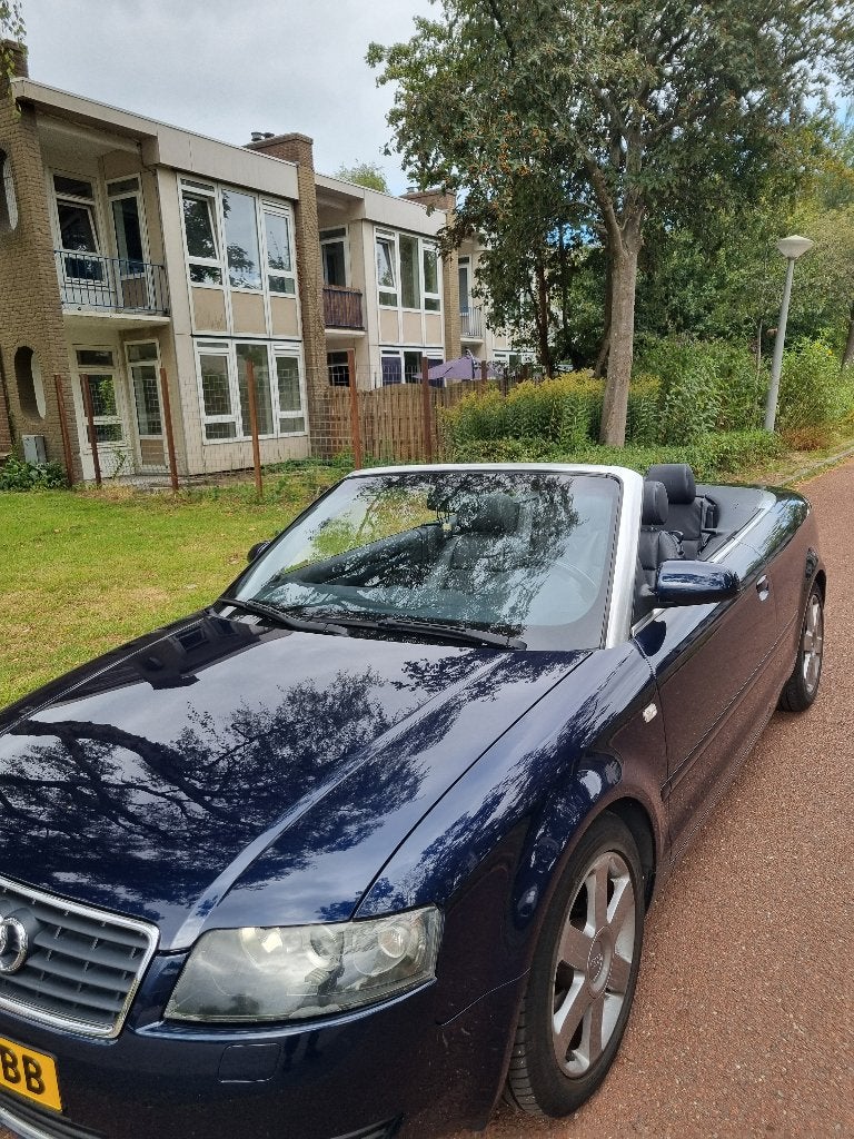Audi A4 2.4 V6 125KW Cabrio 2004 Blauw, Automatische klimaatregeling, Achterwielaandrijving, Cabriolet, A4