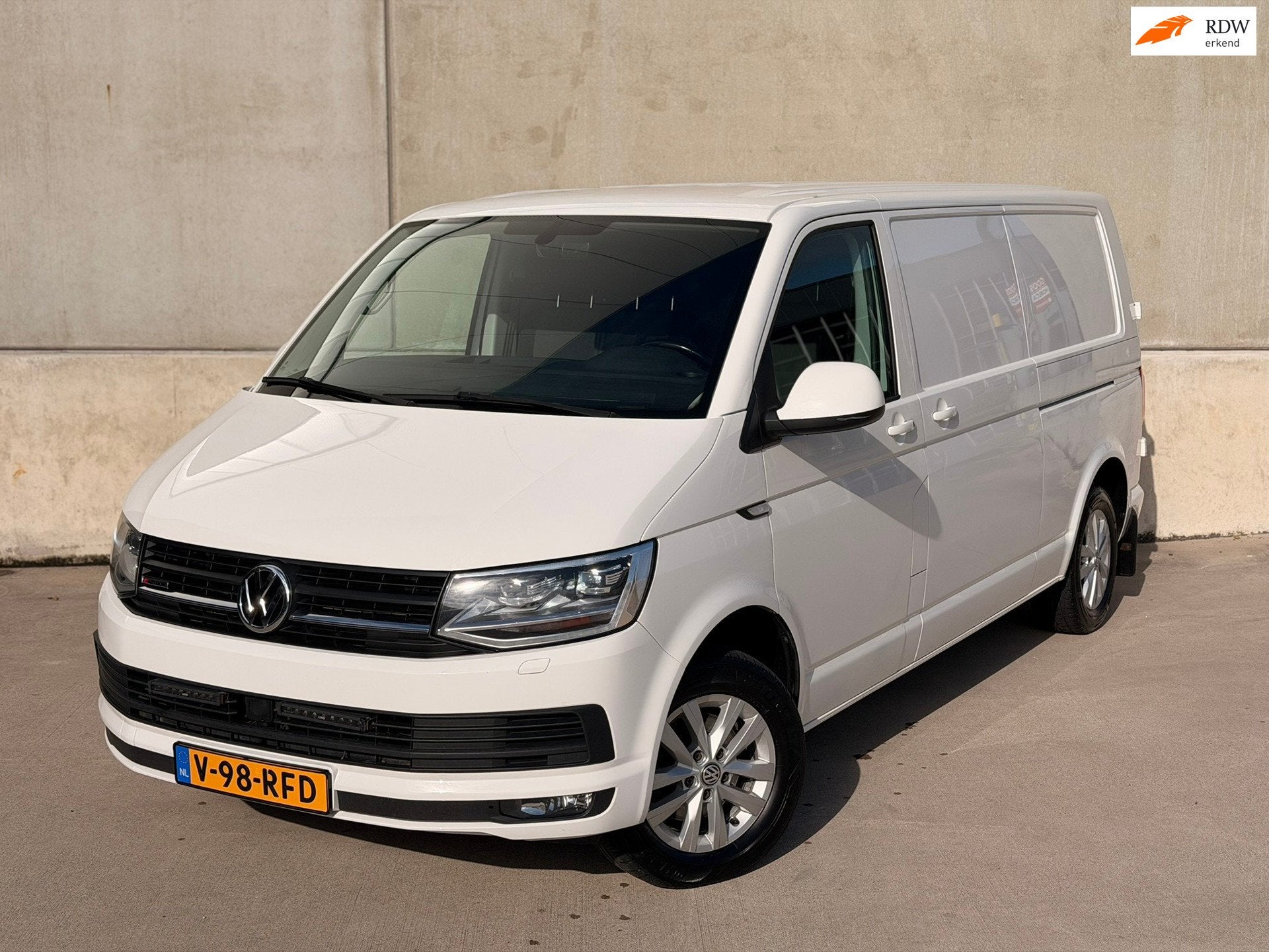 VW Transporter 2.0 TDI L2H1 4Motion DSG Marge! 2x schuifdeur, Automaat, Stof, Gebruikt, 4 cilinders