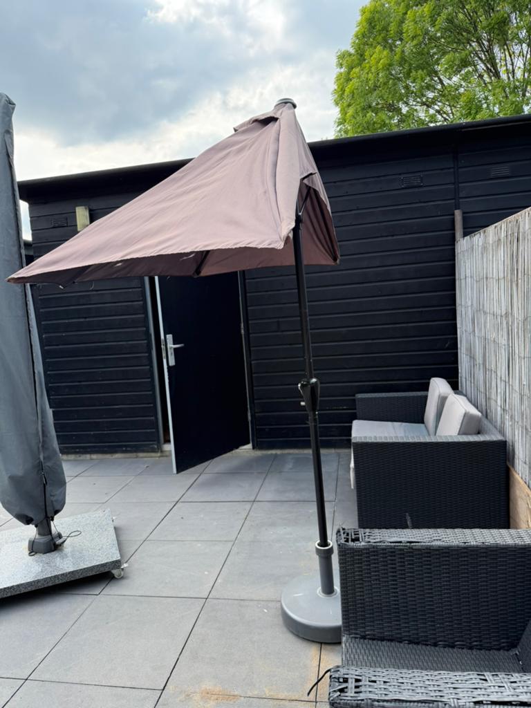 Halve parasol IKEA, Tuin en Terras, Parasols, Ophalen, Zo goed als nieuw, 1 tot 2 meter, Zweefparasol