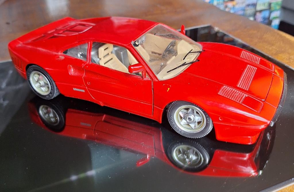 Burago ferrari gto 1984, Ophalen of Verzenden, Zo goed als nieuw, Auto, Bburago