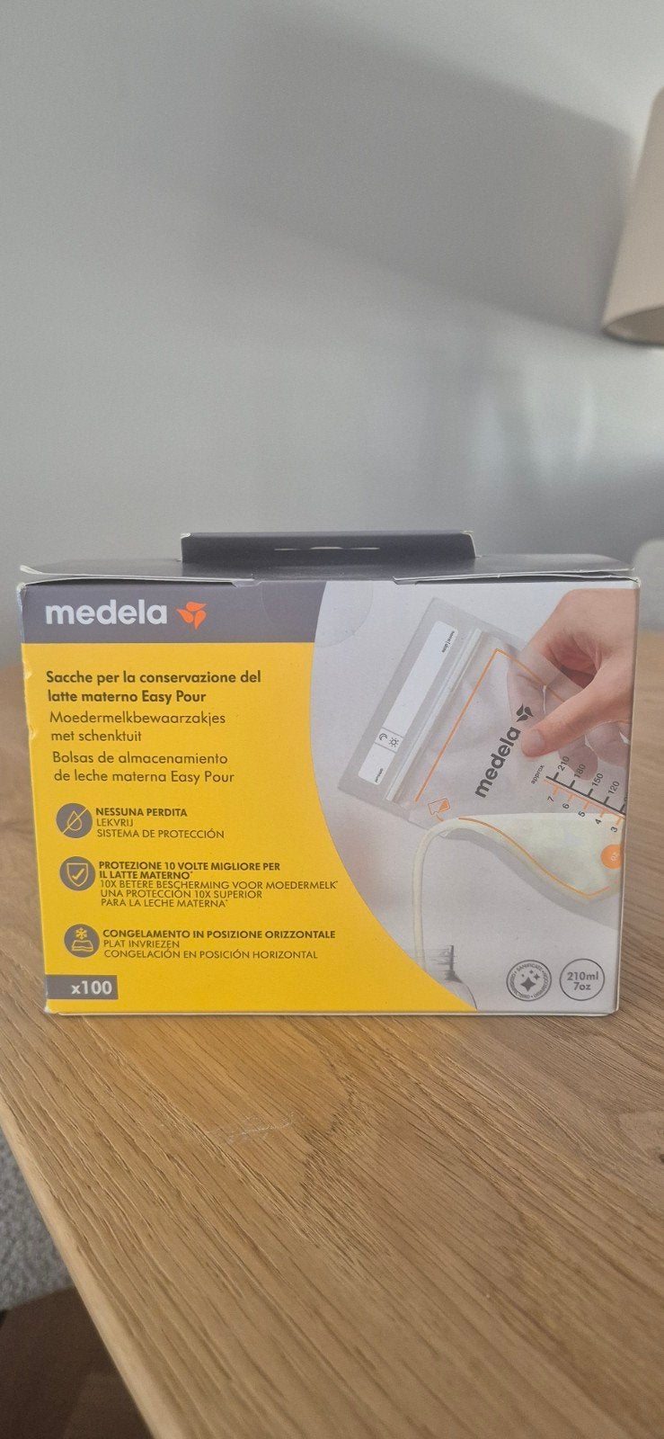 Medela Moedermelk Bewaarzakjes Easy Pour (100 stuks), Ophalen, Nieuw
