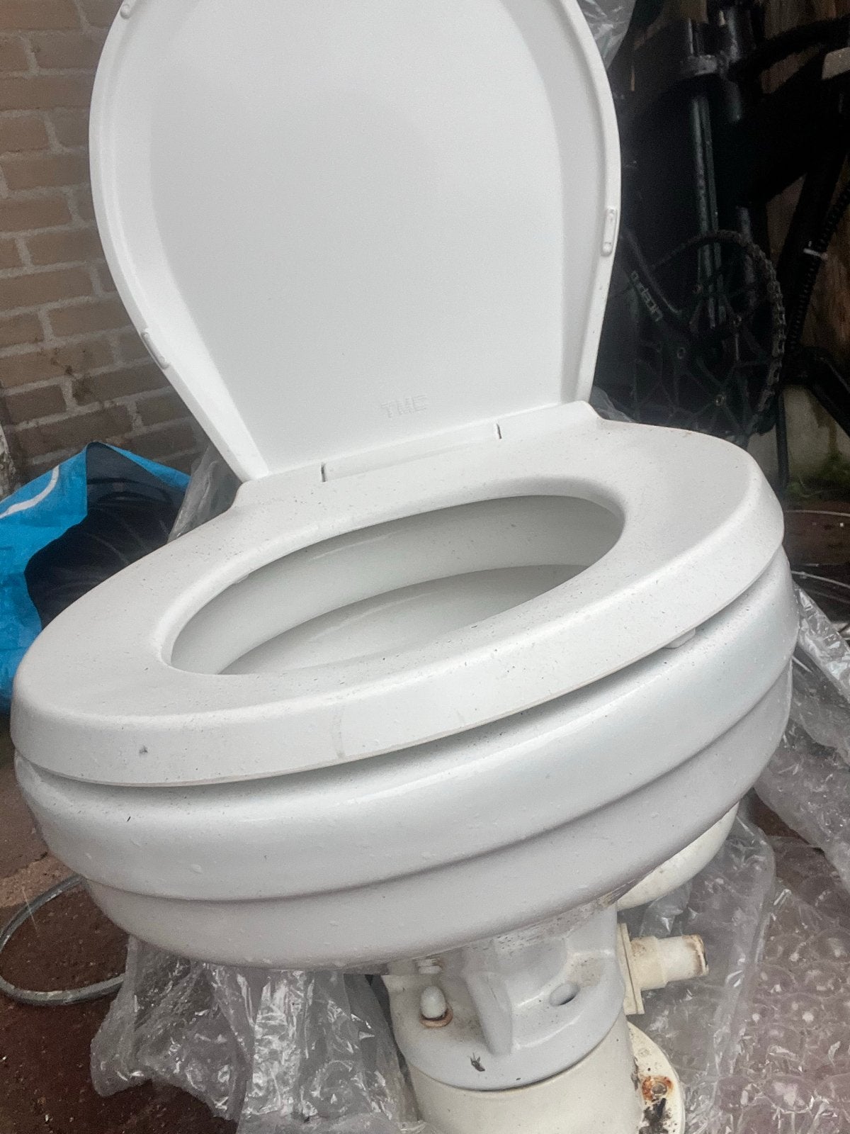 Diverse boot onderdelen: Elektrische WC, raamrubber, Johnson, Ophalen of Verzenden, Gebruikt, Overige typen, Motorboot