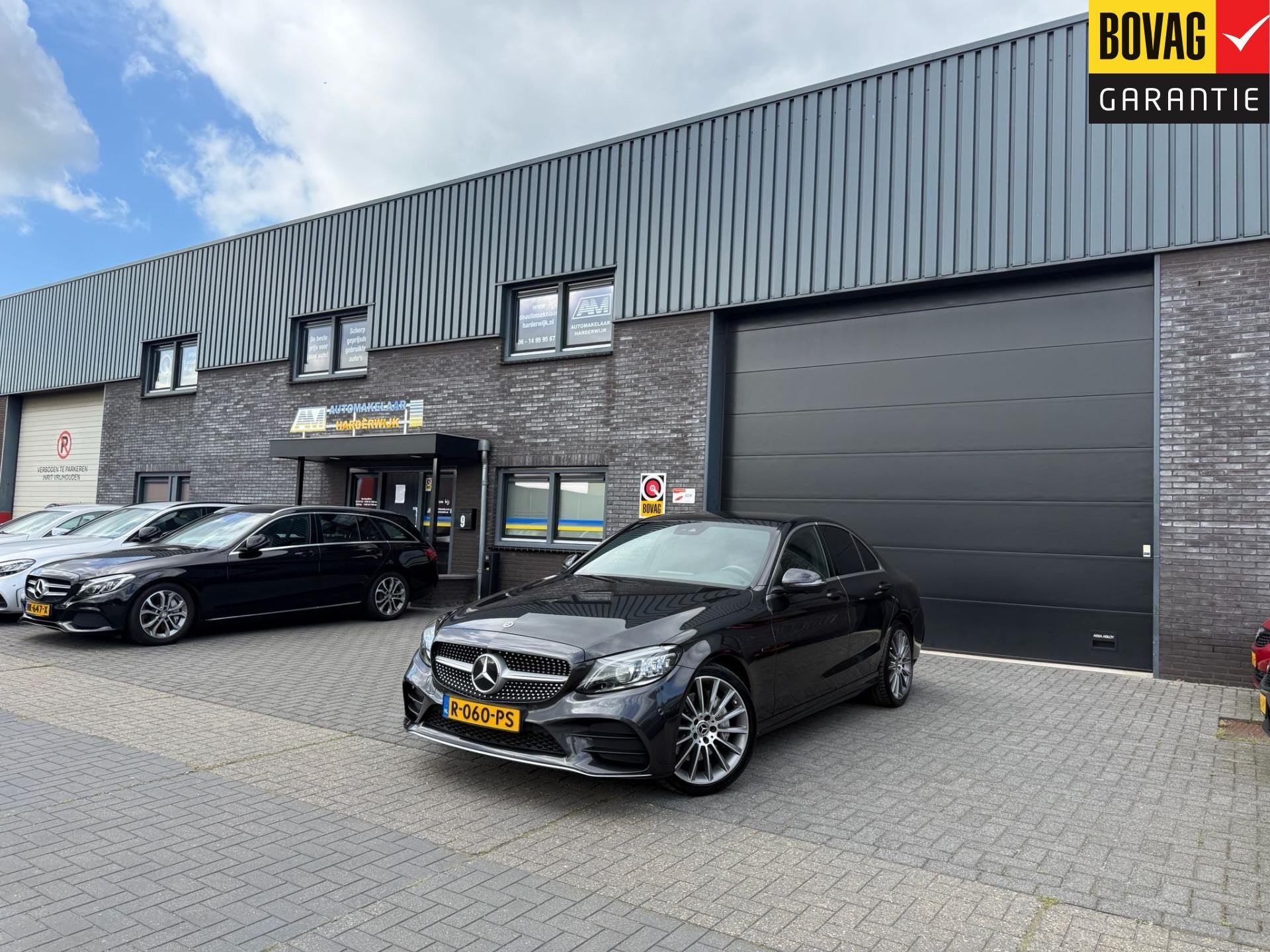 Mercedes-Benz C-klasse 300 e Advantage Pack | 3/6/12MND GARA, 14 kWh, Leder en Stof, Plug-in hybride, Bedrijf
