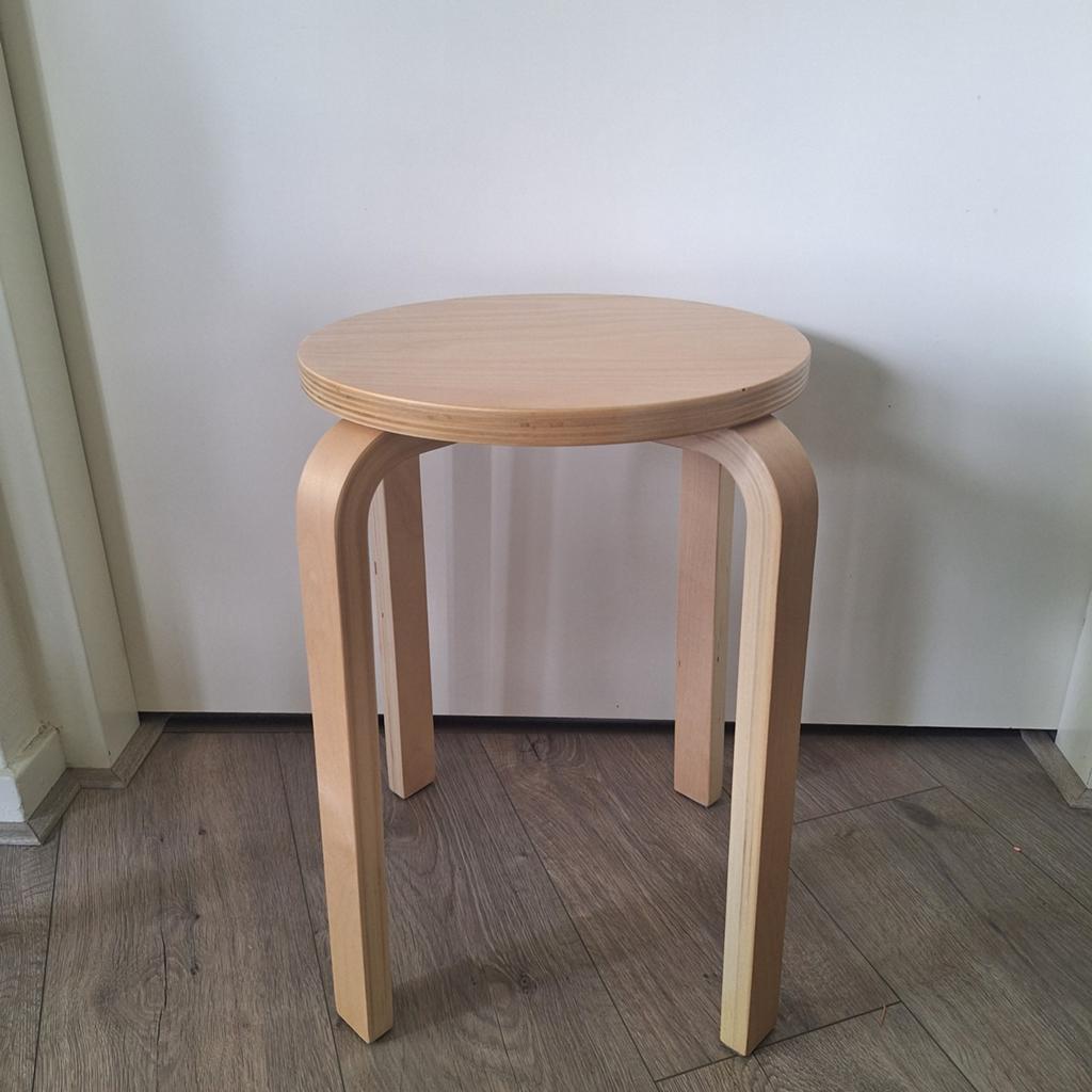 Vintage Ikea houten kruk Frosta, Huis en Inrichting, Krukjes, Ophalen of Verzenden, Zo goed als nieuw, Hout