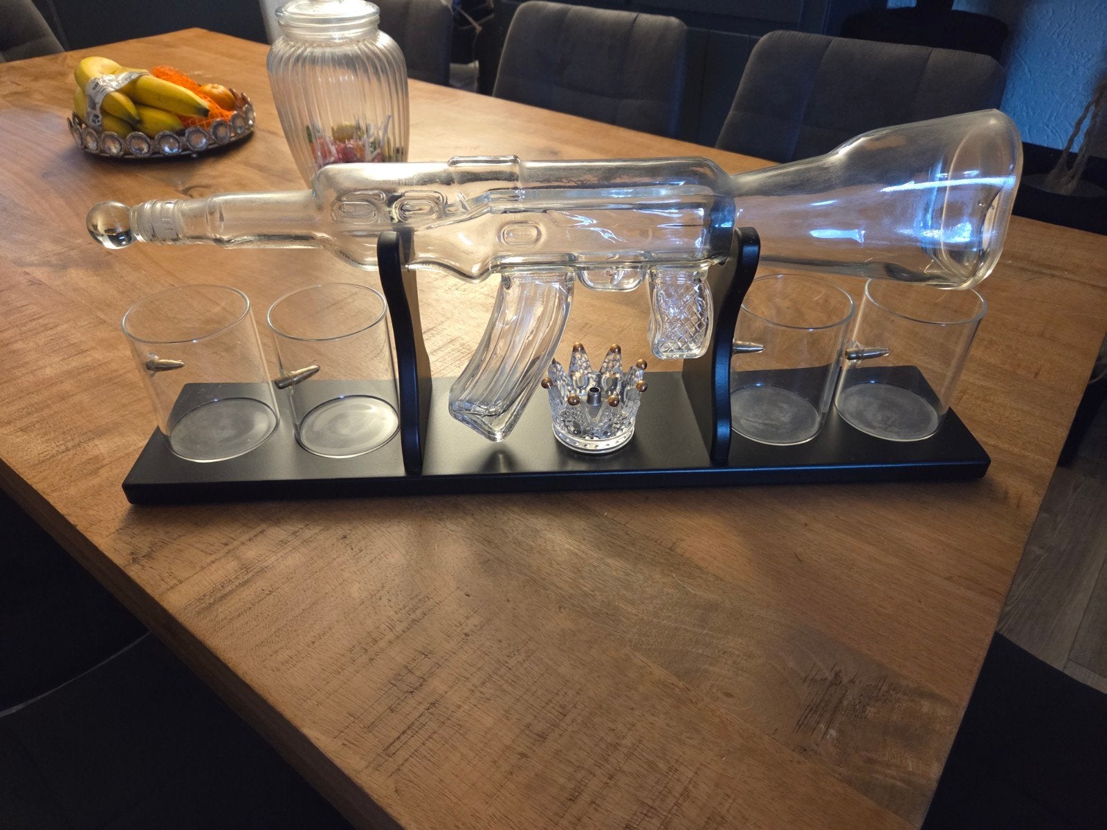 AK-47 Geweer Karaf met Glazen en Houder, Ophalen, Zo goed als nieuw, Glas