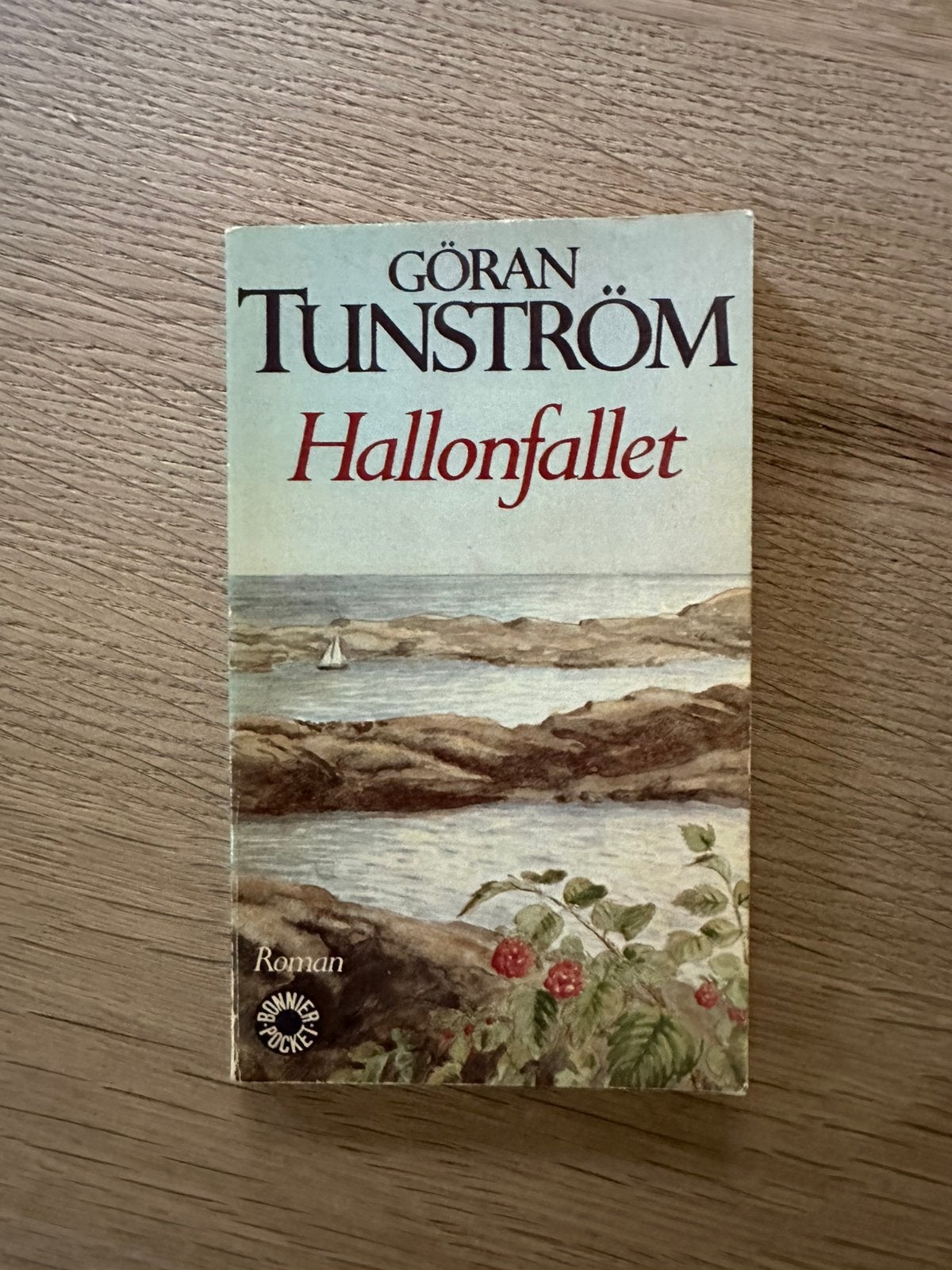 Zweedstalig boek ‘Hallonfallet’, Ophalen of Verzenden, Zo goed als nieuw