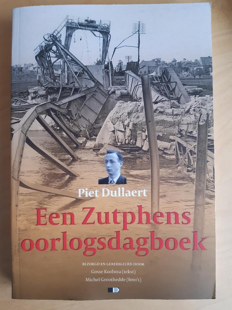 Zutphens Oorlogsdagboek, Piet Dullaert, 1939-45, € 7,=, Ophalen of Verzenden, Overige soorten, Nederland, Boek of Tijdschrift