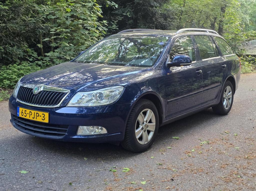 Skoda Octavia Combi 1.2 TSI Elegance APK 21-04-27, Auto's, Skoda, Bedrijf, Te koop, Octavia, ABS, Airbags, Airconditioning, Alarm