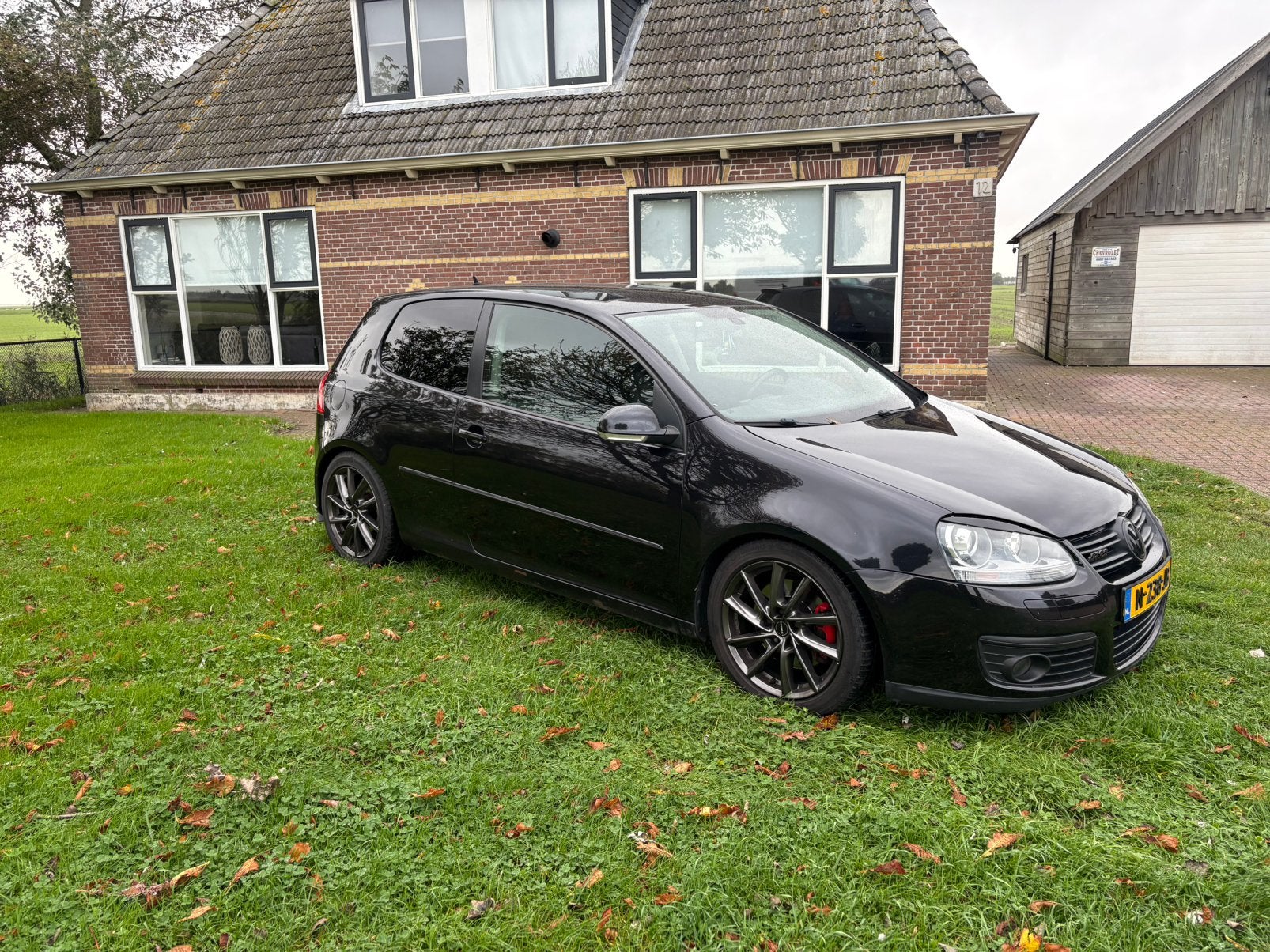 Volkswagen Golf 5 Gt sport (R32 Pakket) 2007, 1273 kg, Zwart, 14 km/l, 650 kg