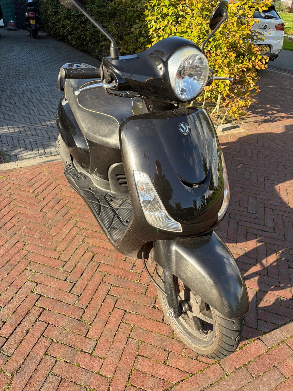 Sym fiddle 2 (defect zie omschrijving), Fietsen en Brommers, Ophalen, Gebruikt, Maximaal 45 km/u, Benzine