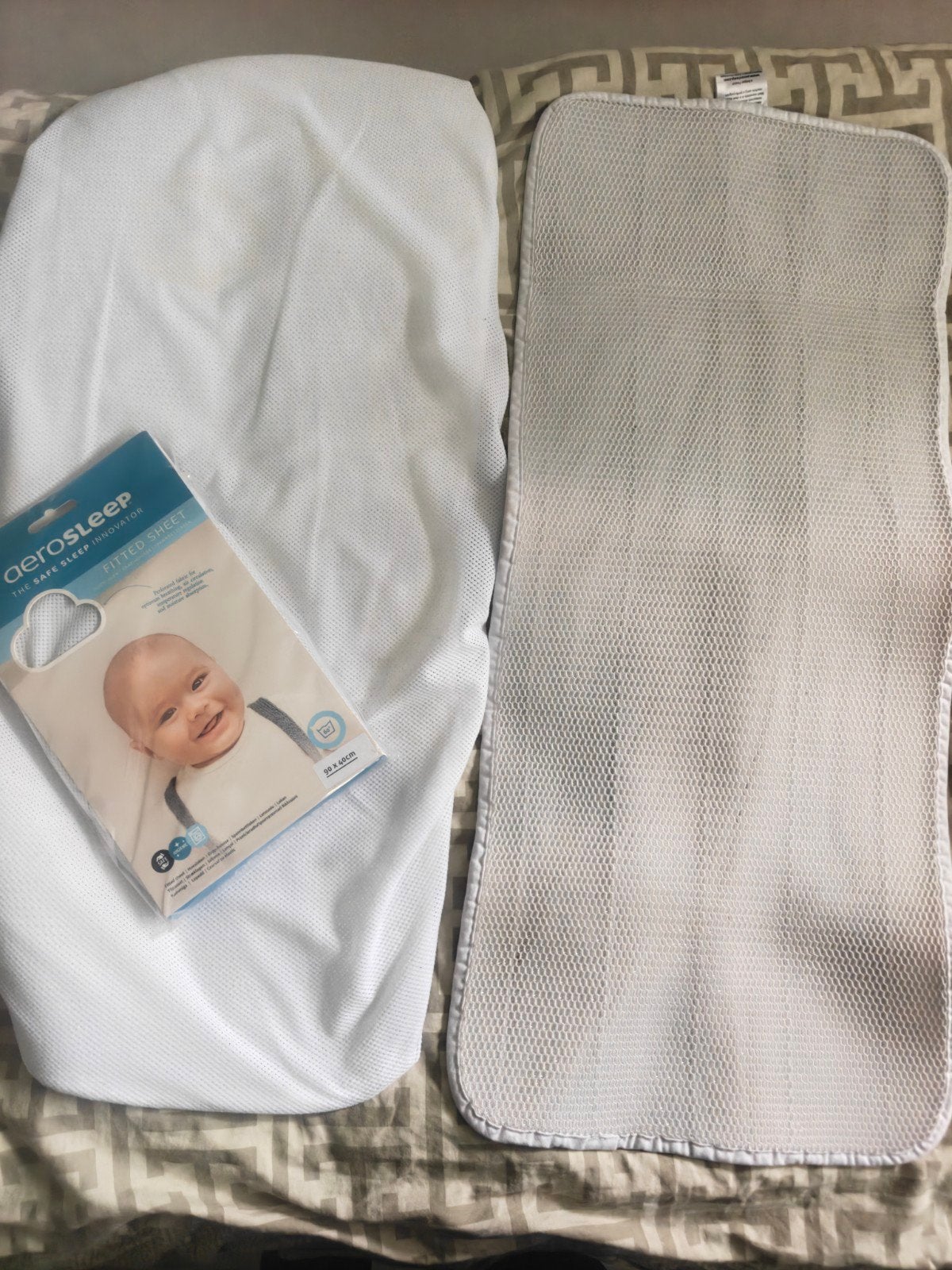 Aerosleep Matrasbeschermer en Hoeslaken 90x40, Kinderen en Baby's, Kinderkamer | Beddengoed, Gebruikt, Jongetje of Meisje, Matrasbeschermer
