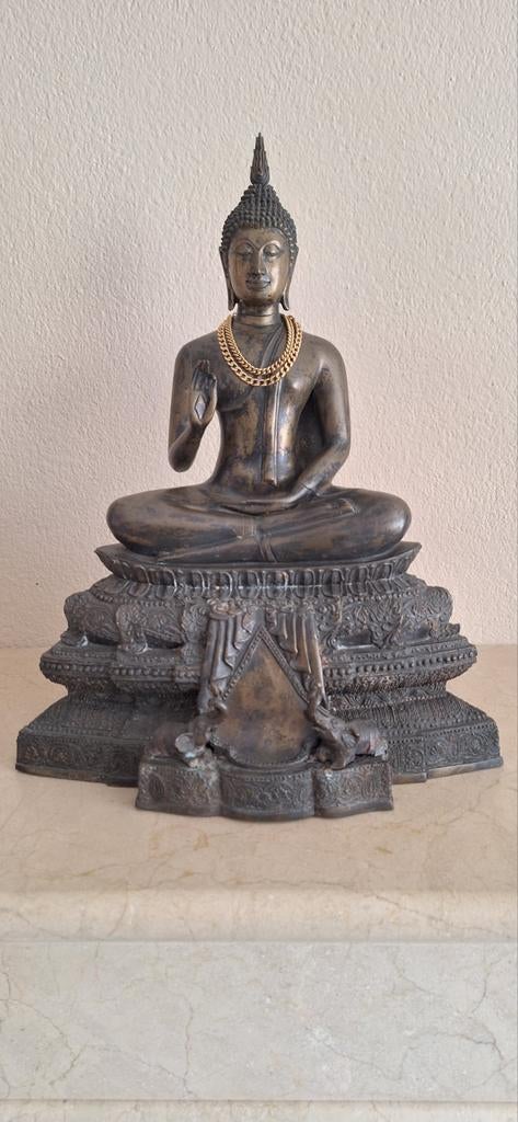 Bronzen  oude groote boedha  48 hoog 38 breed, Ophalen